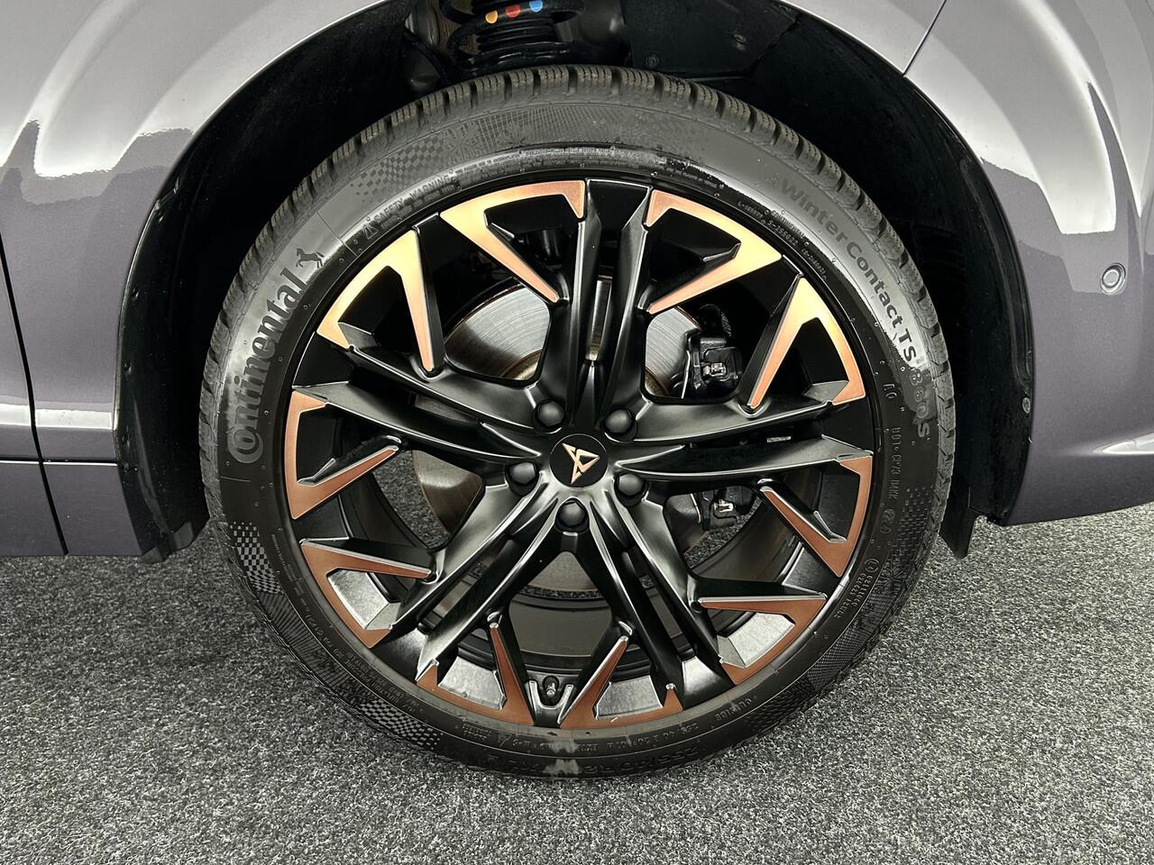 Cupra Terramar 1.5 TSI 272pk e-Hybrid Business 360Camera Head-Up Leder Sennheiser 20'' Keyless Navigatie Panoramadak