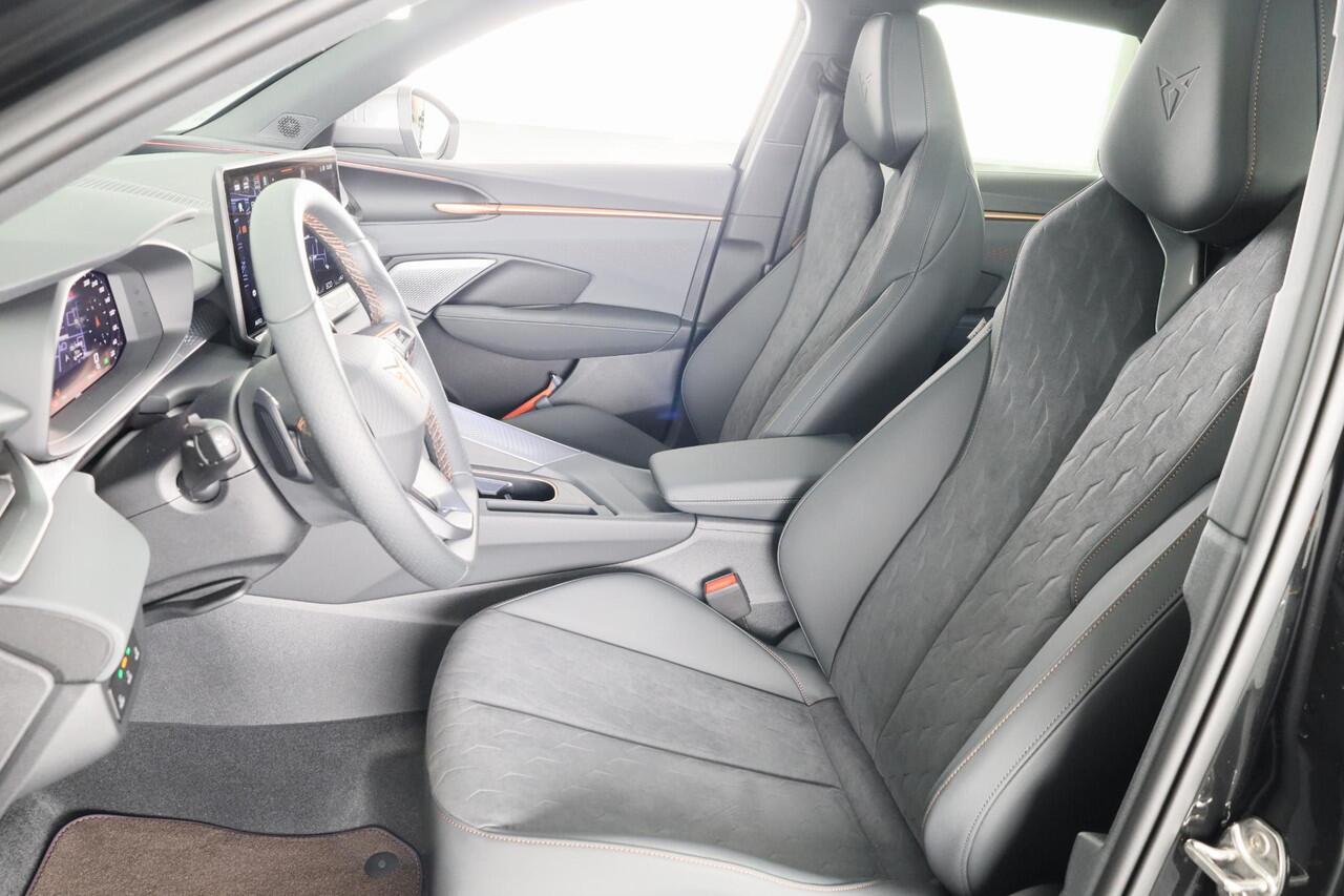 Cupra Terramar 1.5 TSI e-Hybrid Business 204pk | Panoramadak | Senheisser Sound | Elek. verstelbare stoelen incl. memory | 19 inch |