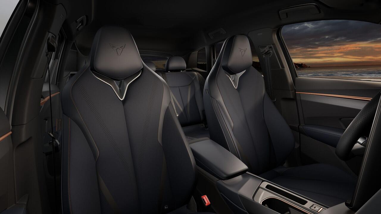 Cupra Terramar 1.5 TSI e-Hybrid 272 6DSG VZ Performance | 360 graden camera | Achteruitrijcamera | Draadloze Apple CarPlay(TM), Android Auto(TM)