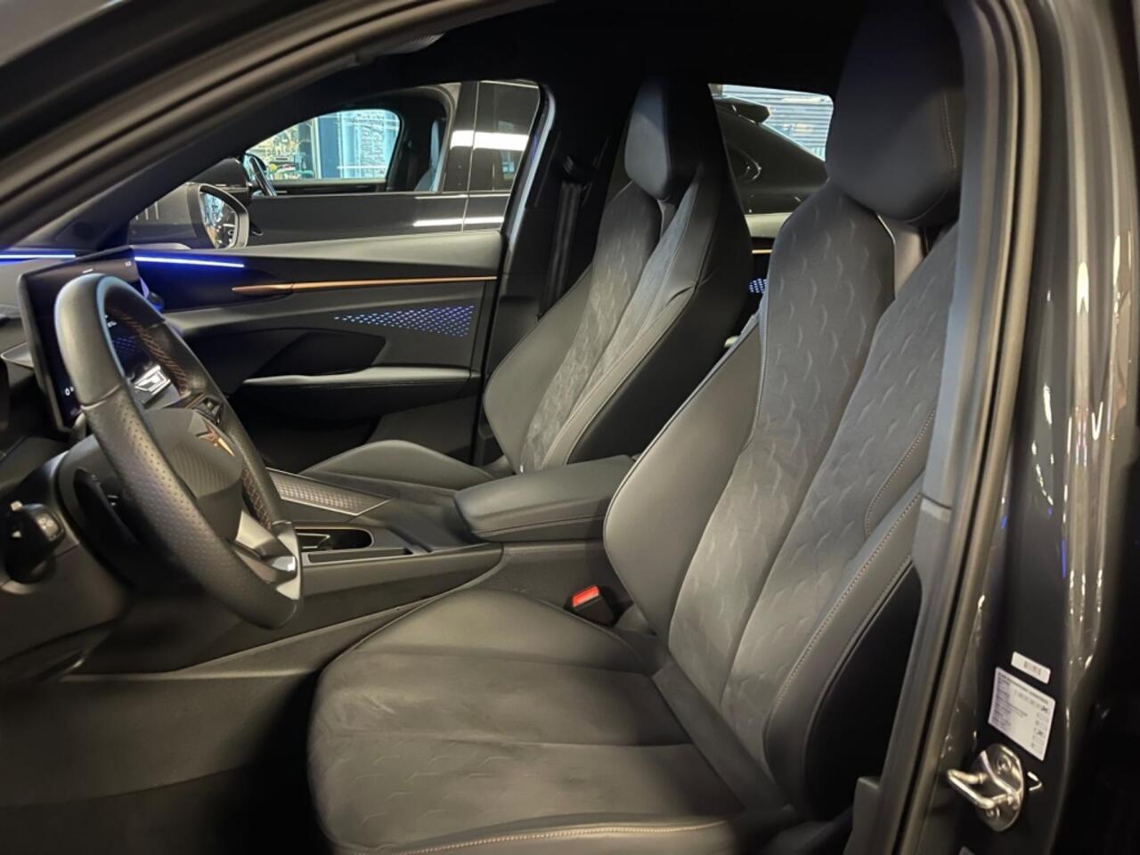 Cupra Terramar 1.5 eTSI 150pk DSG Business | 360 Camera | Elk Stoelen