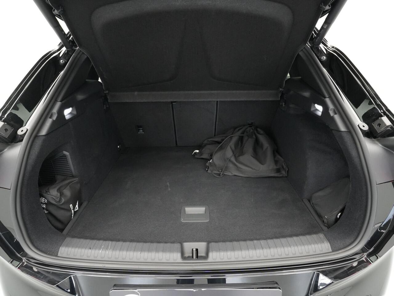 Cupra Terramar 1.5 TSI e-Hybrid 272pk VZ Performance Panorama Memory 360 Camera Stuurverwarming *Trekhaak niet mogelijk*