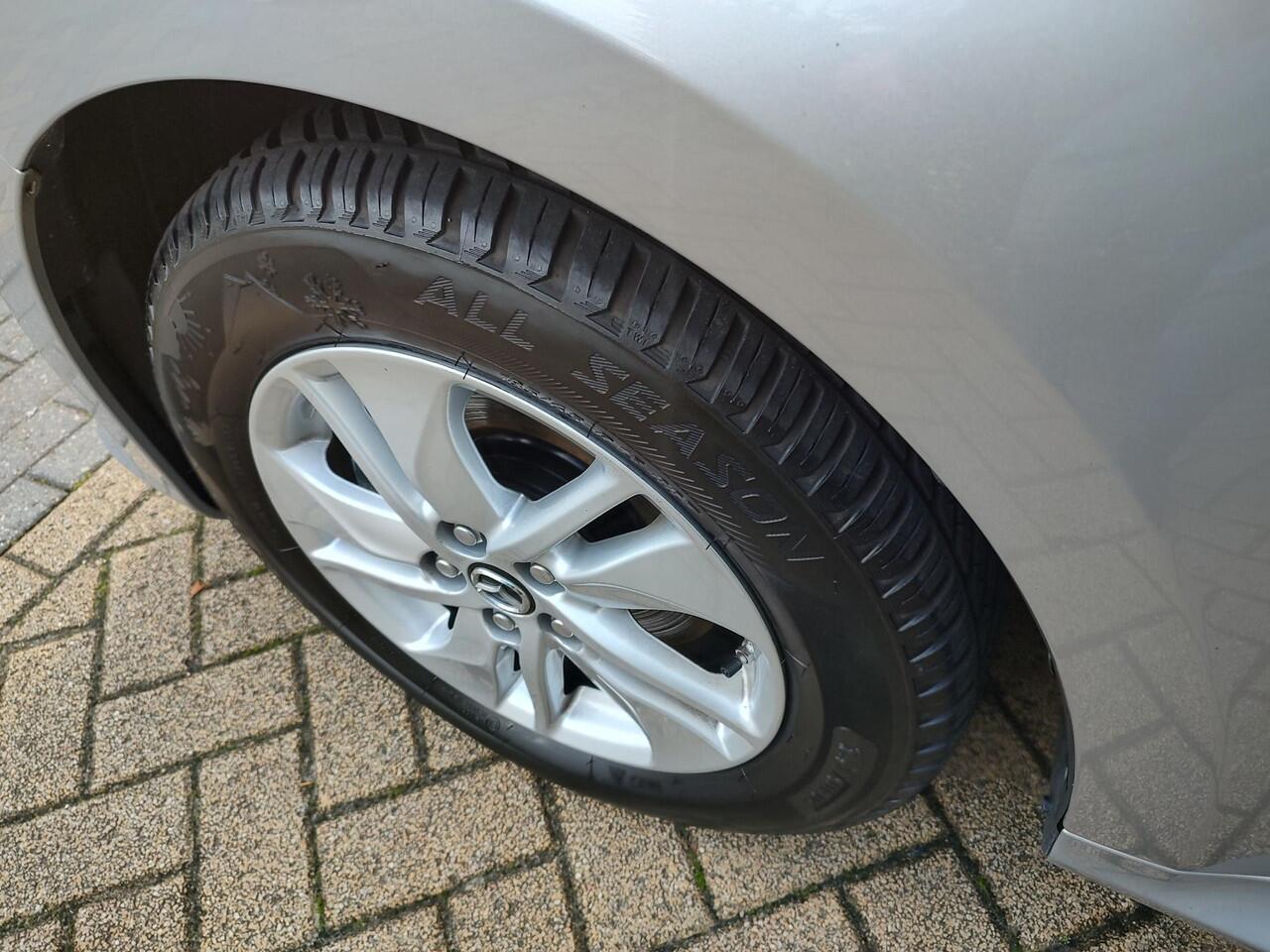 Mazda 2 Hybrid 1.5 Agile Automaat Camera Stoel-Stuurverw. ClimateControl All-Season Keyless Navi-Carplay