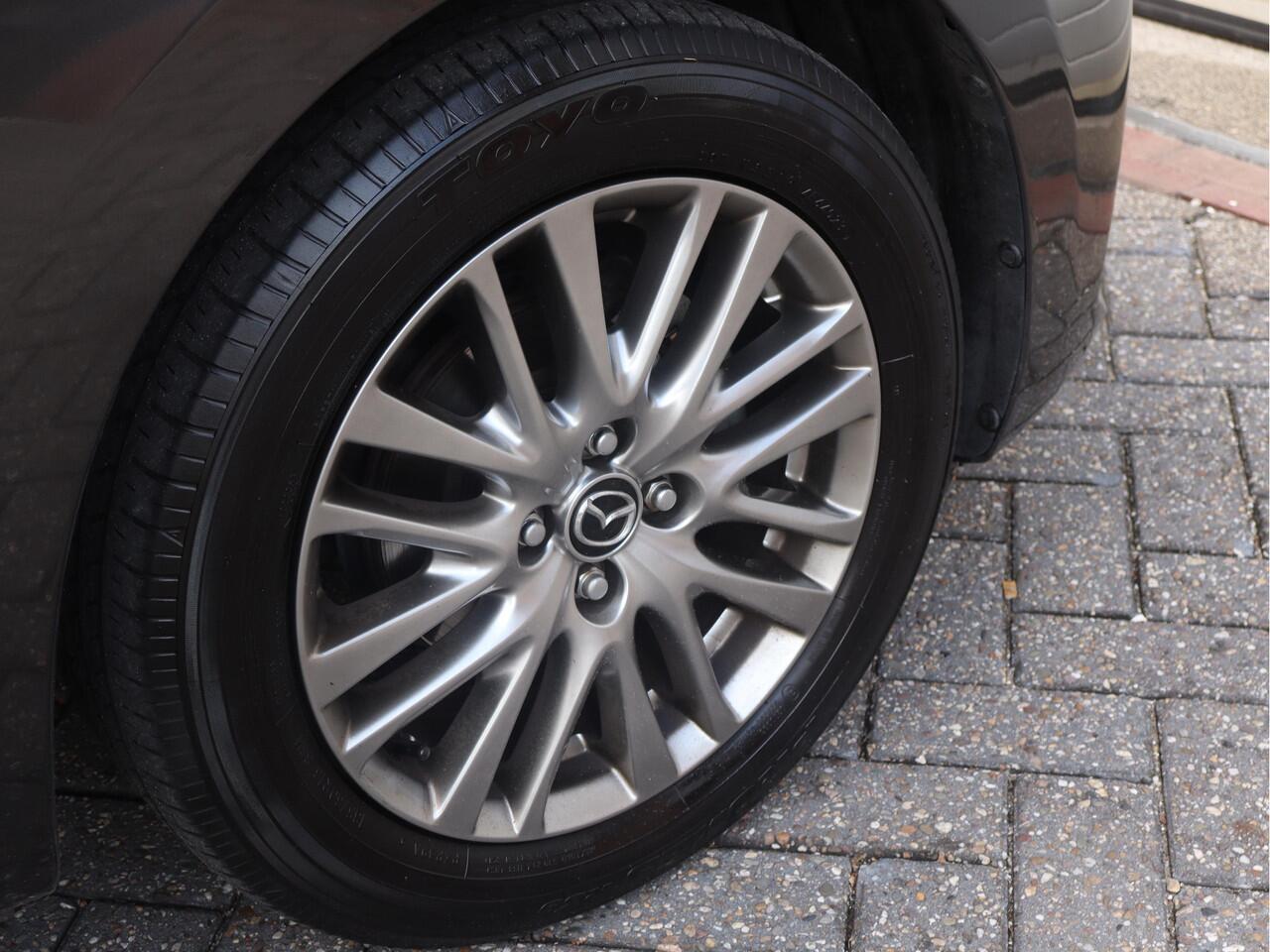 Mazda 2 1.5 Skyactiv-G Luxury 1e EIGENAAR | KEYLESS | STOEL/STUURVERWARMING | CAM | CRUISE | LAGE KM-STAND