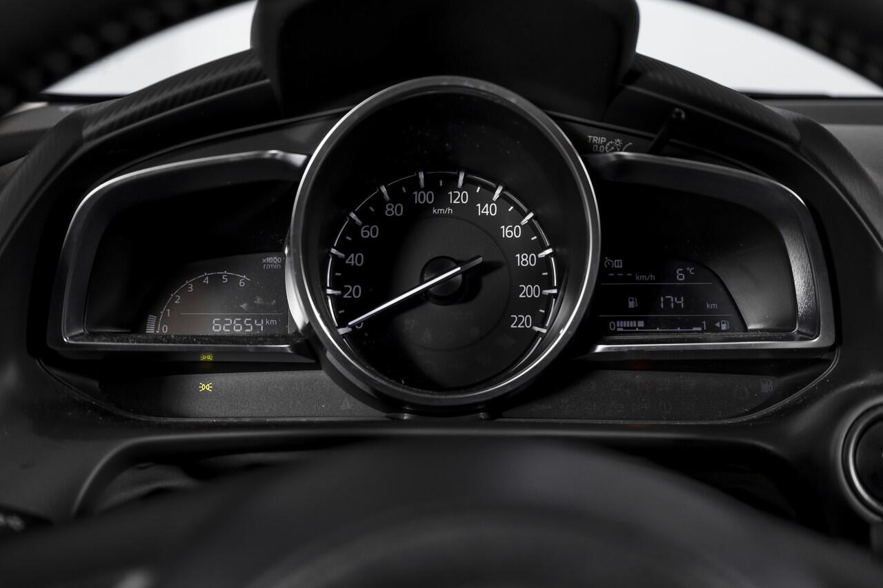 Mazda 2 1.5 Skyactiv-G 90 PK Luxury Orig. NL | Cruise | Stoel-+Stuurverw. | PDC | App. Connect | ECC | LM 16" |