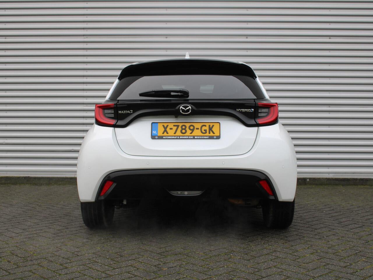 Mazda 2 Hybrid 1.5 Select | 16" LM | Stoel- & stuurverwarming | HUD | Camera | Dodehoek sensor |
