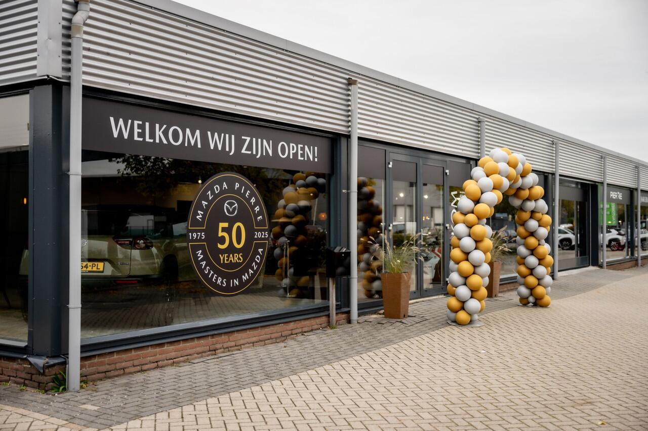 Mazda 2 Hybrid 1.5 Homura 116 PK AUTOMAAT APPLE CARPLAY& ANDROID | CLIMA | ACHTERUITRIJCAMERA * ¤ 3000, - EXTRA INRUIL DEAL* WINTERPAKKET | 17 INCH LMV