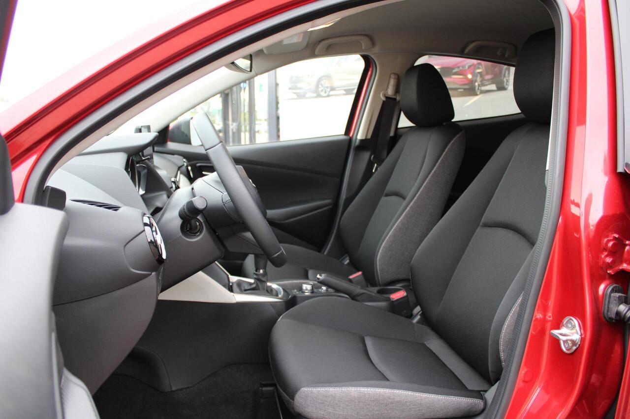 Mazda 2 1.5 e-SkyActiv-G 90 Exclusive-Line , Demovoordeel ¤4.340 -, Apple Carplay, LMV 16 Inch, Camera, PDC, Clima, Cruise, Stuur/Stoelverwarming, BSM, LKA