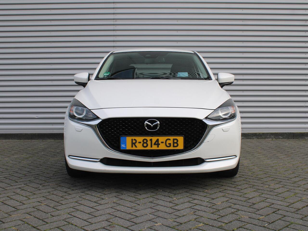 Mazda 2 1.5 Skyactiv-G Luxury | Trekhaak | Camera | Stuur-/stoelverwarming | Navi | 16" LM | Clima | HUD | LED | Dodehoek detectie |