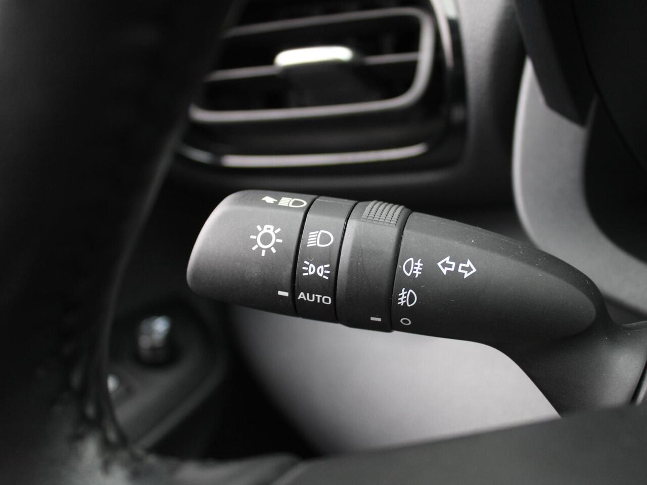 Mazda 2 Hybrid 1.5 Agile | Stuur-/stoelverwarming | Camera | 15" LM | Cruise adapt. |