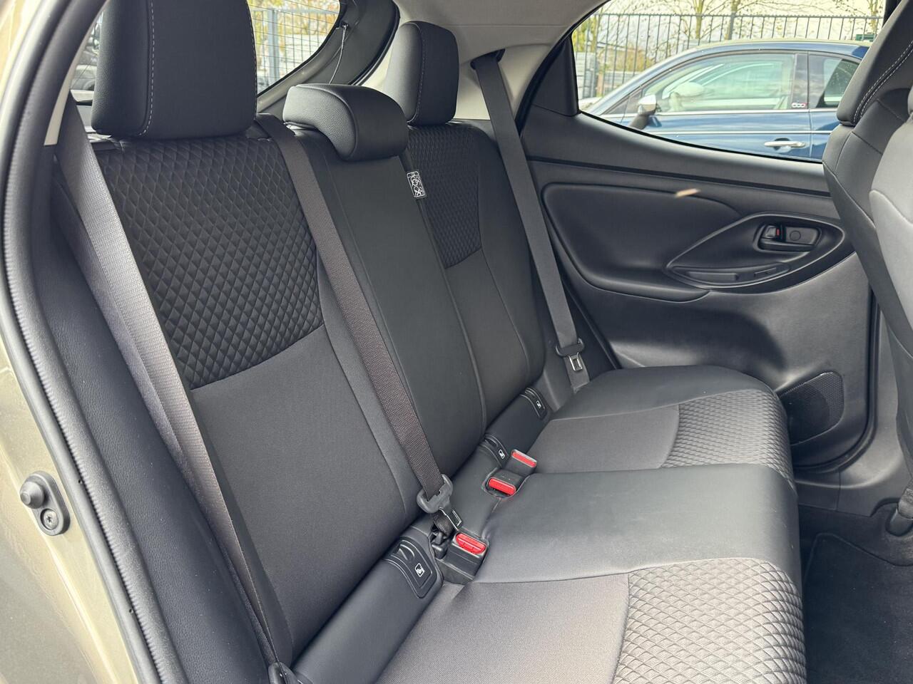 Mazda 2 HYBRID 1.5 SELECT I AUTOMAAT I APPLE CARPLAY I P-CAMERA I STOELVERWARMING