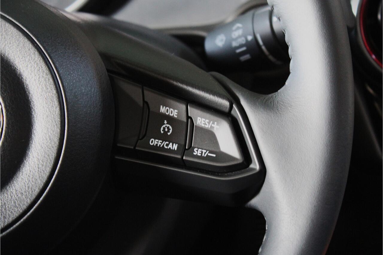 Mazda 2 1.5 SkyActiv-G 90 Homura - Stoel- stuurverwarming, Cruise, Achteruitrijcamera, Airco!