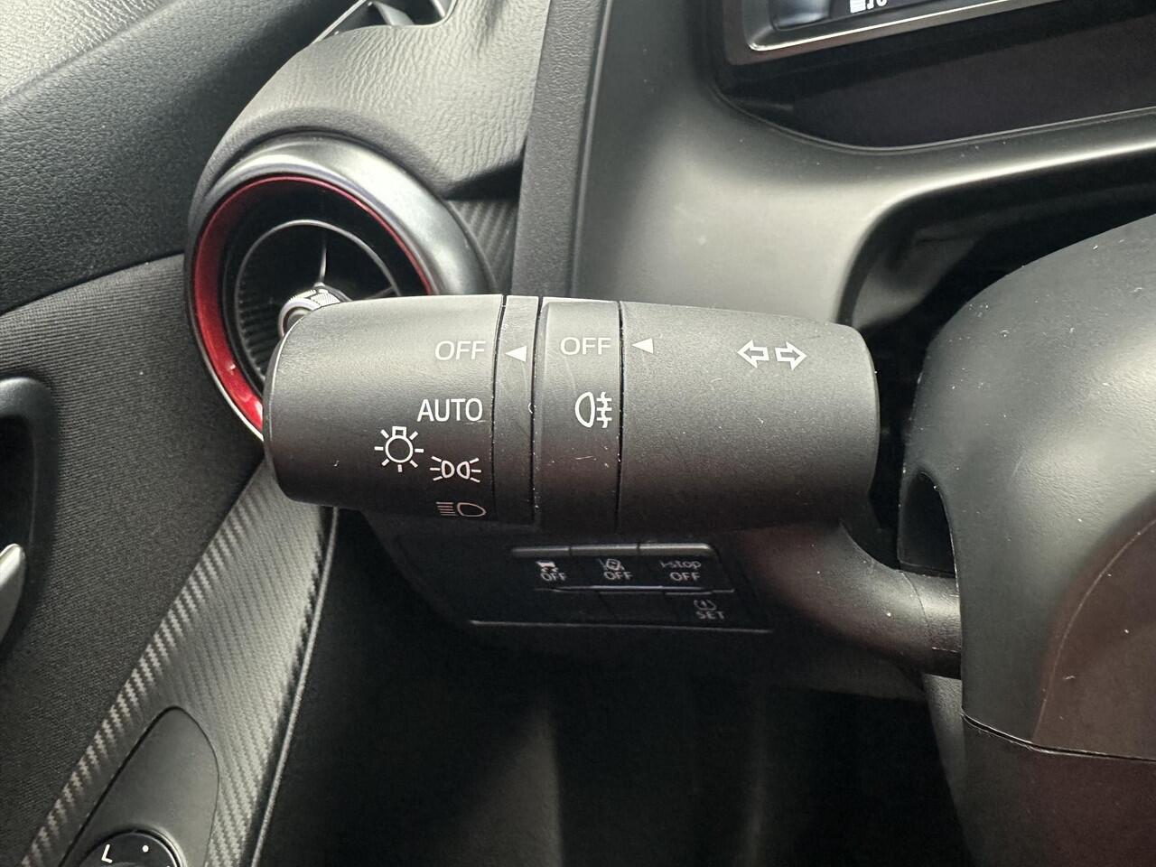 Mazda 2 1.5 e-SkyActiv-G 90 Homura | CAMERA | APPLE CARPLAY & ANDROID AUTO | 4-SEIZOENSBANDEN |