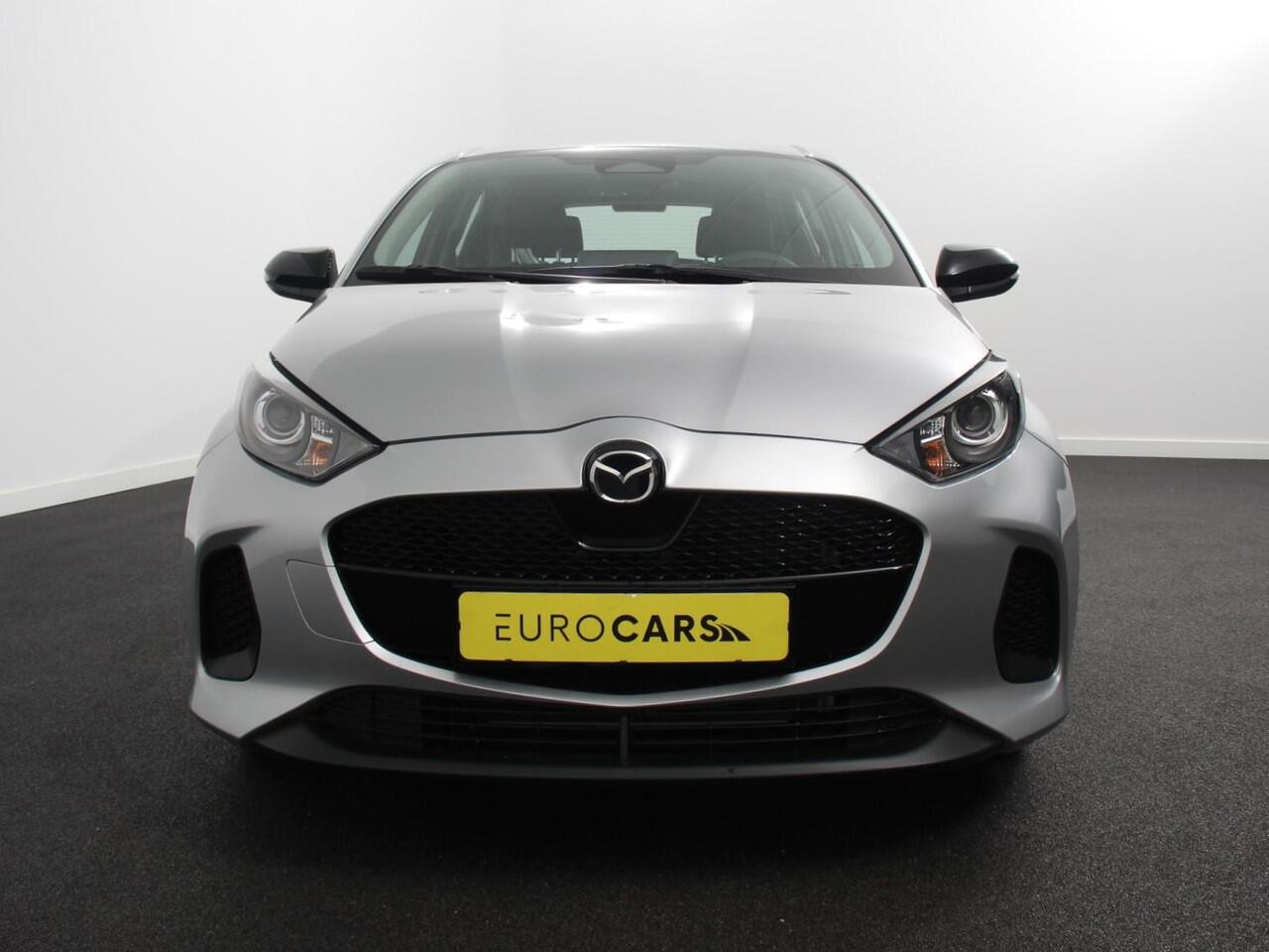 Mazda 2 Hybrid 1.5 Prime-line Airco Adaptieve cruise control Achteruitrijcamera Lane assist Radio Apple Carplay/ Android auto