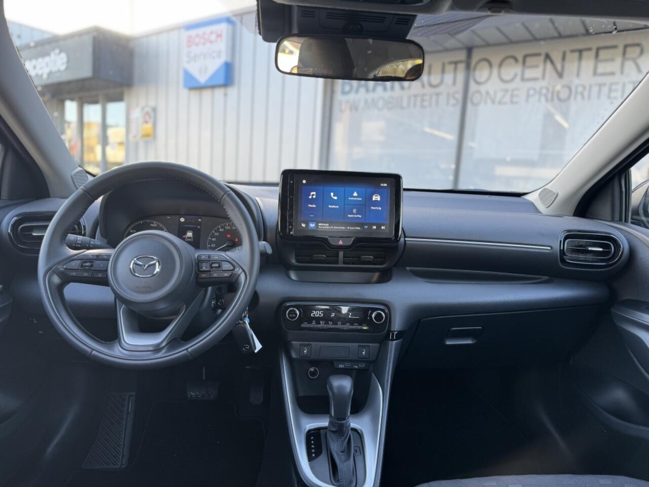 Mazda 2 Hybrid 1.5 Centre-line