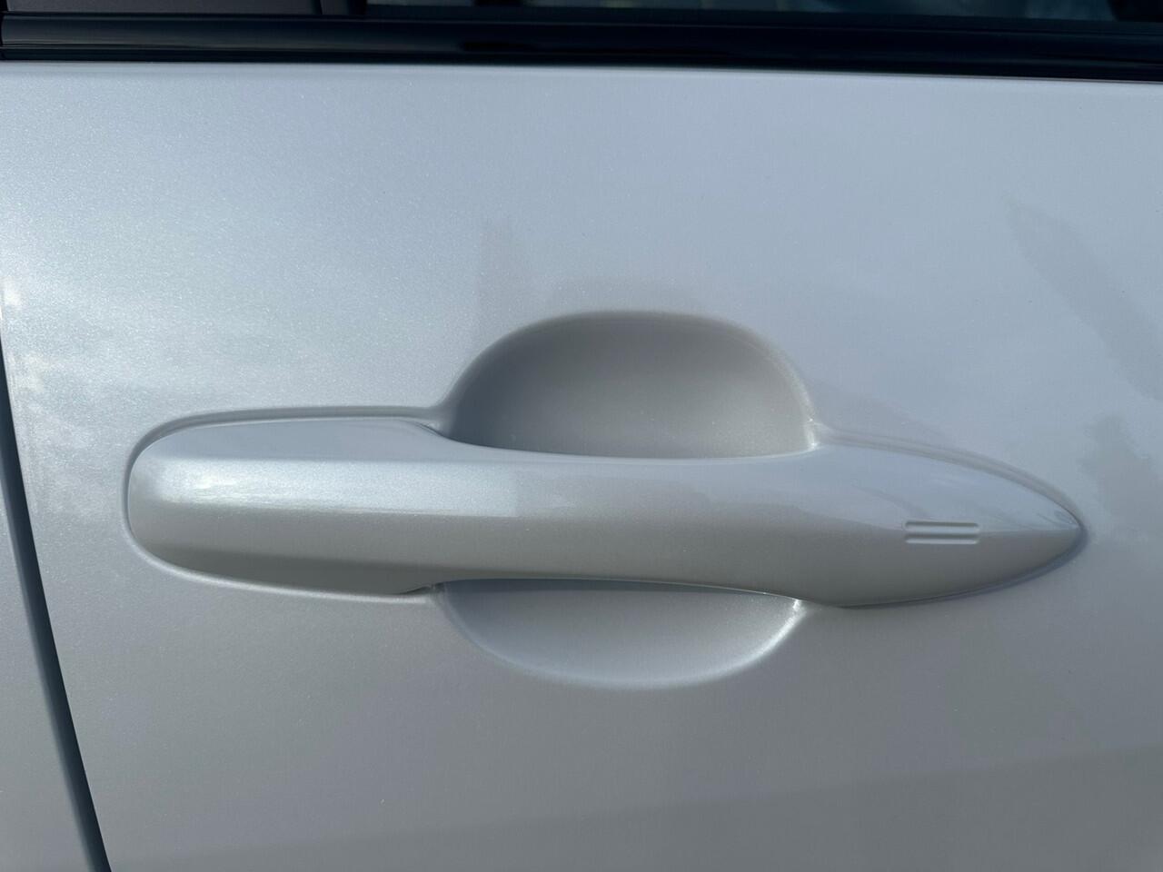 Mazda 2 Hybrid 1.5 Homura 116 PK AUTOMAAT APPLE CARPLAY& ANDROID | CLIMA | ACHTERUITRIJCAMERA * ¤ 3000,- EXTRA INRUIL DEAL* WINTERPAKKET | 17 INCH LMV