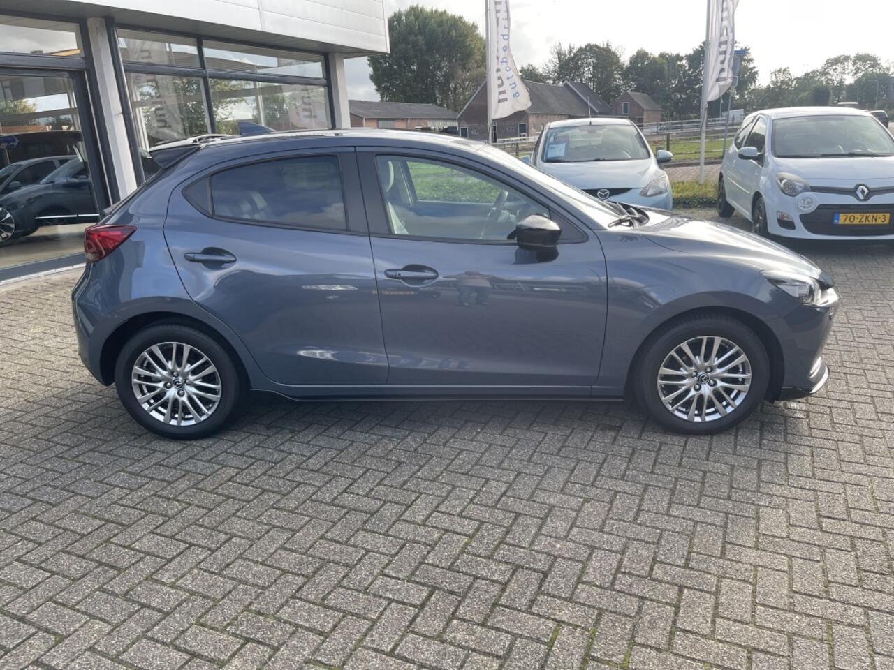 Mazda 2 1.5 Skyact-G 90 6MT Luxury I Activesense/ Leer/ Navi