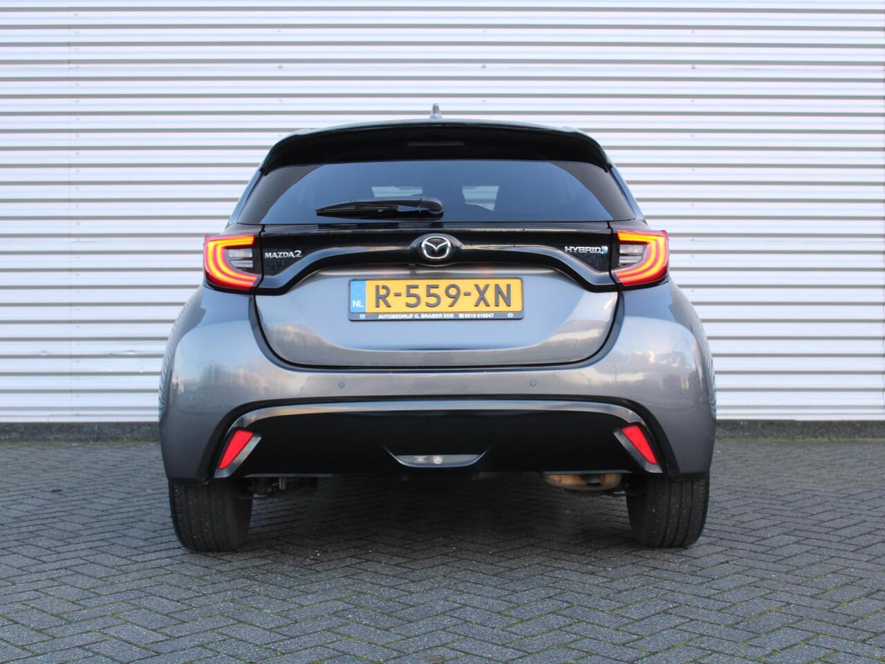 Mazda 2 Hybrid 1.5 Select | 16" LM | Stoel- & stuurverwarming | HUD | Camera | Dodehoek sensor | Clima | Apple Carplay/Android Auto |