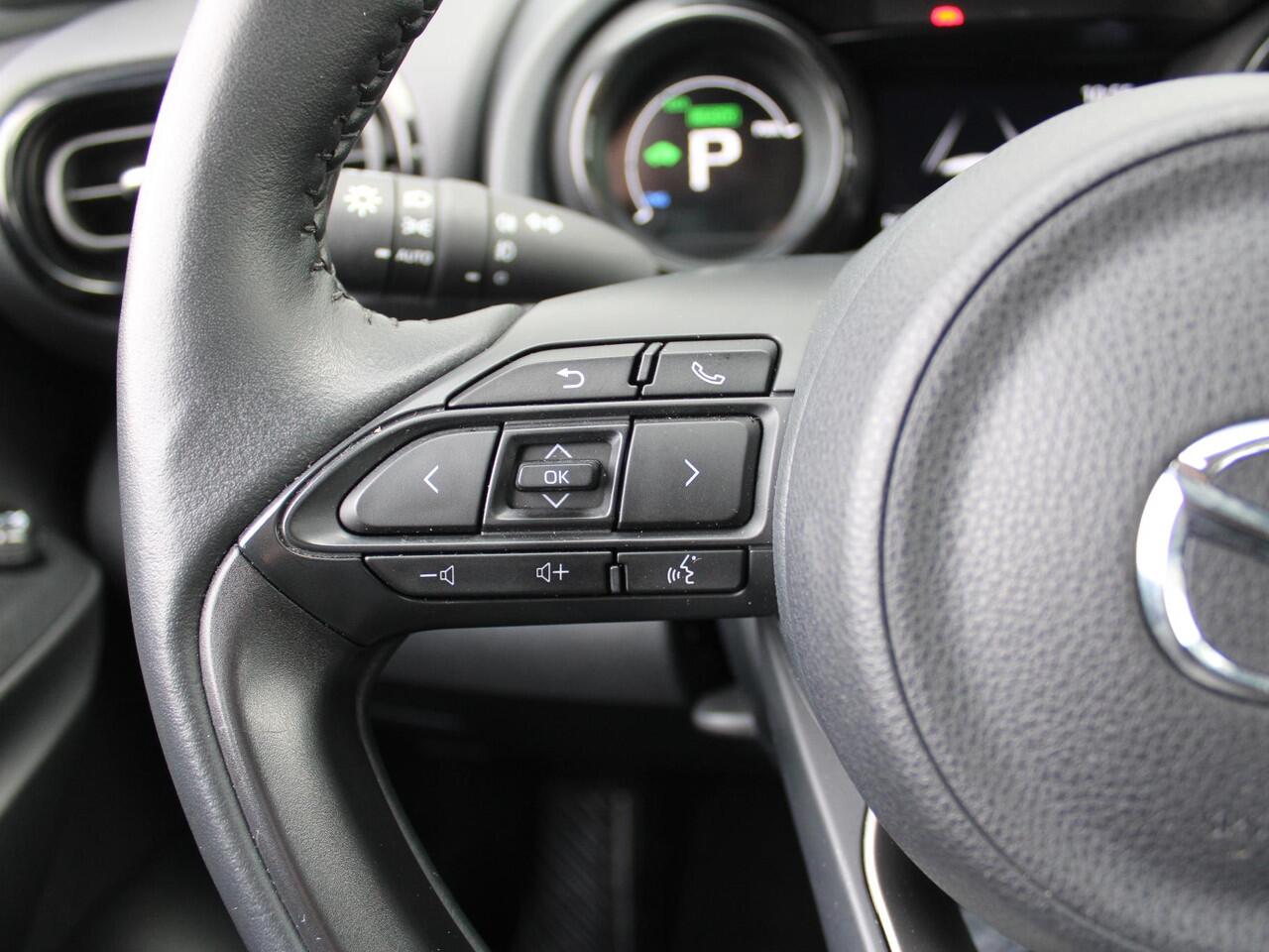 Mazda 2 Hybrid 1.5 Agile | Comfort pakket | 15" LM | Stoelverwarming | Apple Carplay / Android Auto |