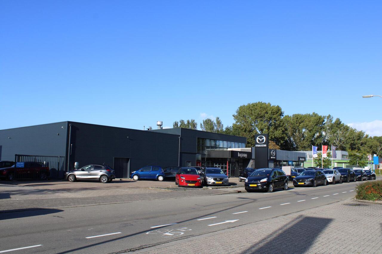 Mazda 2 1.5 e-SkyActiv-G 90 Homura , Voorraadvoordeel ¤ 1.350-, Apple Carplay, LMV 16 Inch, Camera, PDC, Clima, Cruise, Stuur/Stoelverwarming, BSM,