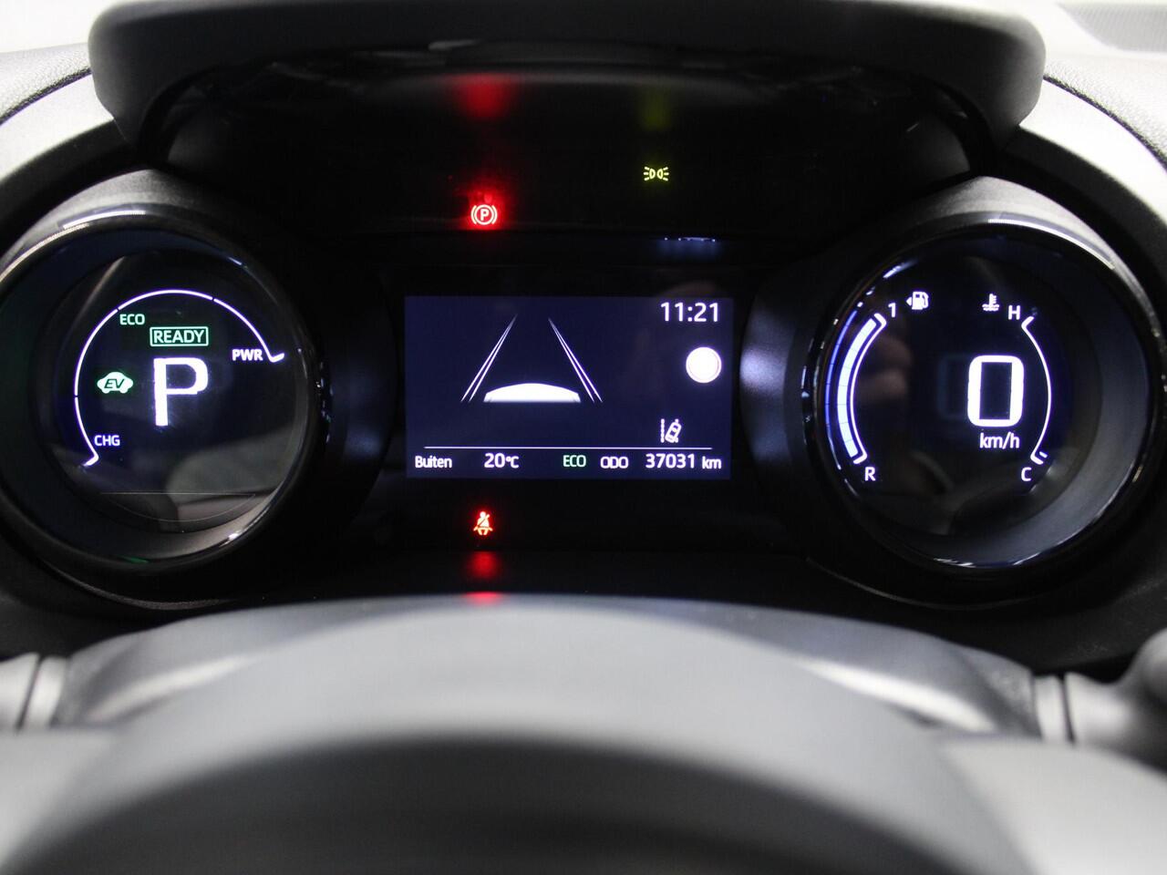 Mazda 2 Hybrid 1.5 Agile | Comfort pakket | 15" LM | Stoelverwarming | Apple Carplay/Android Auto |