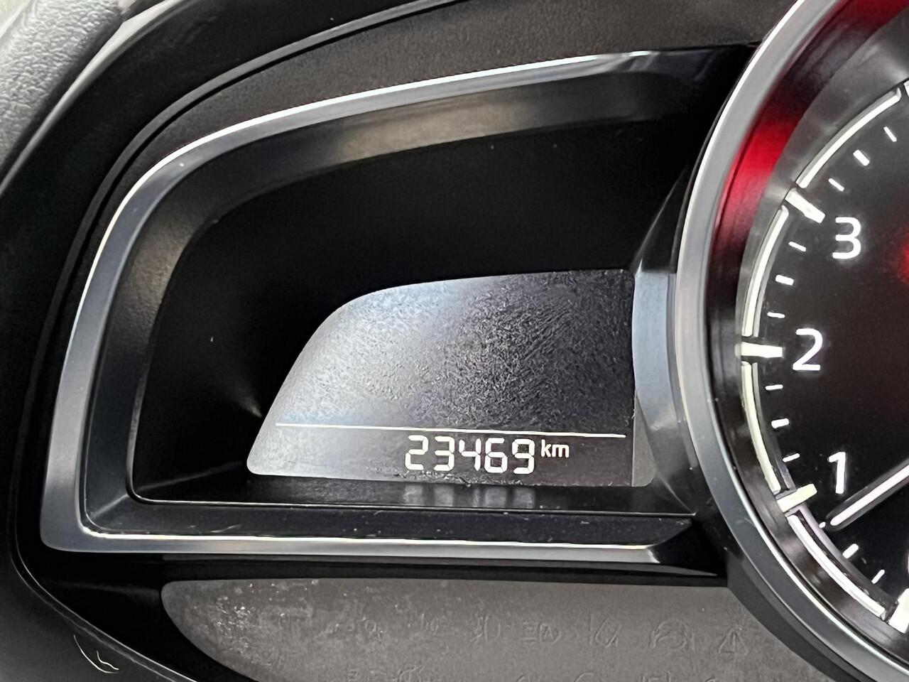 Mazda 2 1.5 Skyactiv-G Signature Sport | Dikste van NL!| Leder/Alcantara | Blindspot | Stoel en stuurverwarming | Trekhaak | zeer compleet!