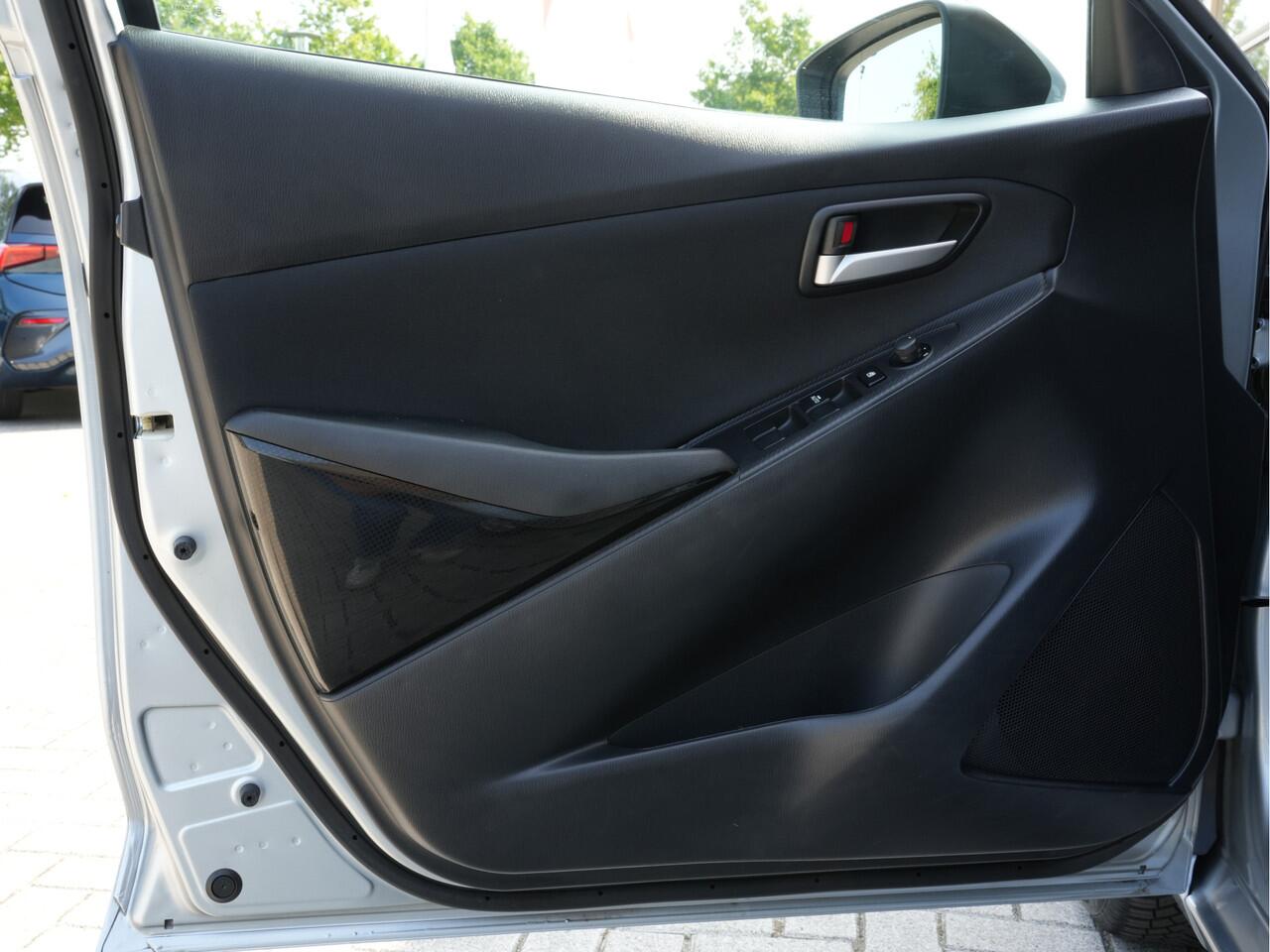 Mazda 2 1.5 Skyactiv-G Sport Selected | Navigatie | DAB | Android/Apple Carplay