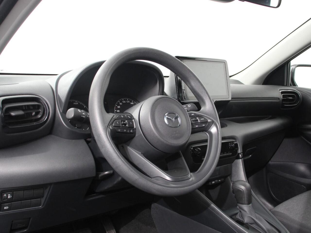 Mazda 2 Hybrid 1.5 Prime-line Airco Adaptieve cruise control Achteruitrijcamera Lane assist Radio Apple Carplay/ Android auto