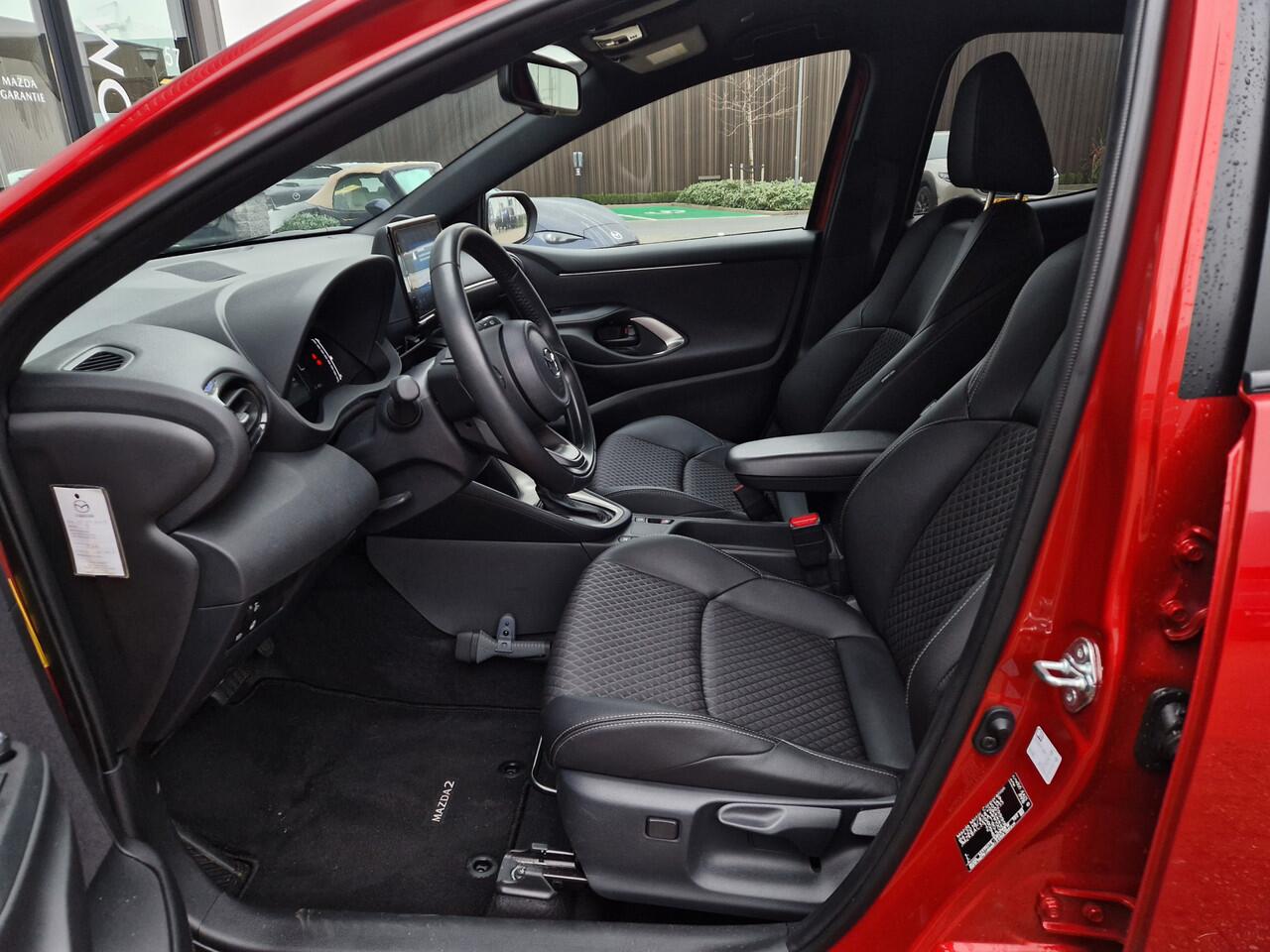 Mazda 2 Hybrid 1.5 Homura | CARPLAY | 17- INCH LMV BLACK | STOELVERWARMING | STUURVERWARMING | SPORTSTOELEN |