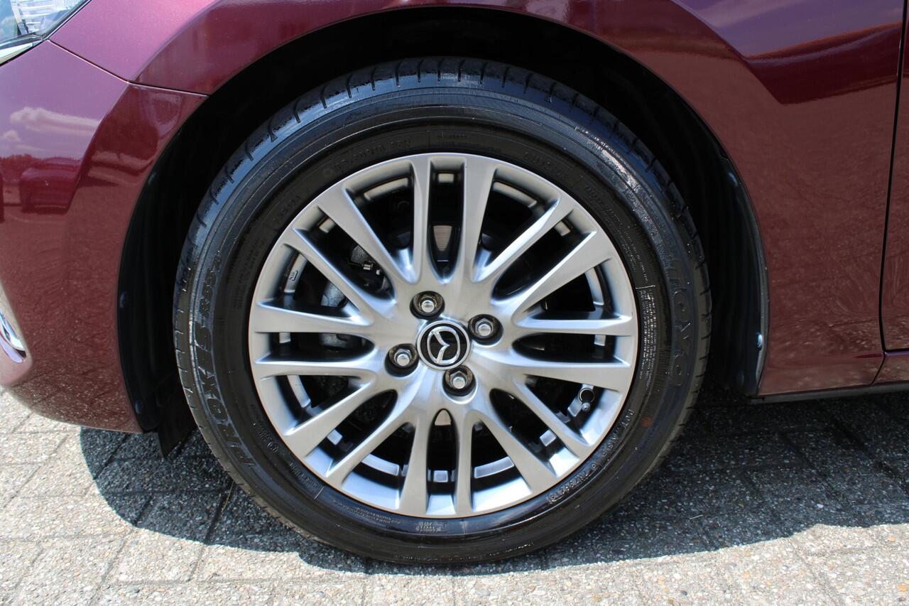 Mazda 2 1.5 Skyactiv-G Luxury , Navi, Apple Carplay, Clima, Cruise, PDC, LMV 16 Inch, Stuur/Stoelverwarming, LKA