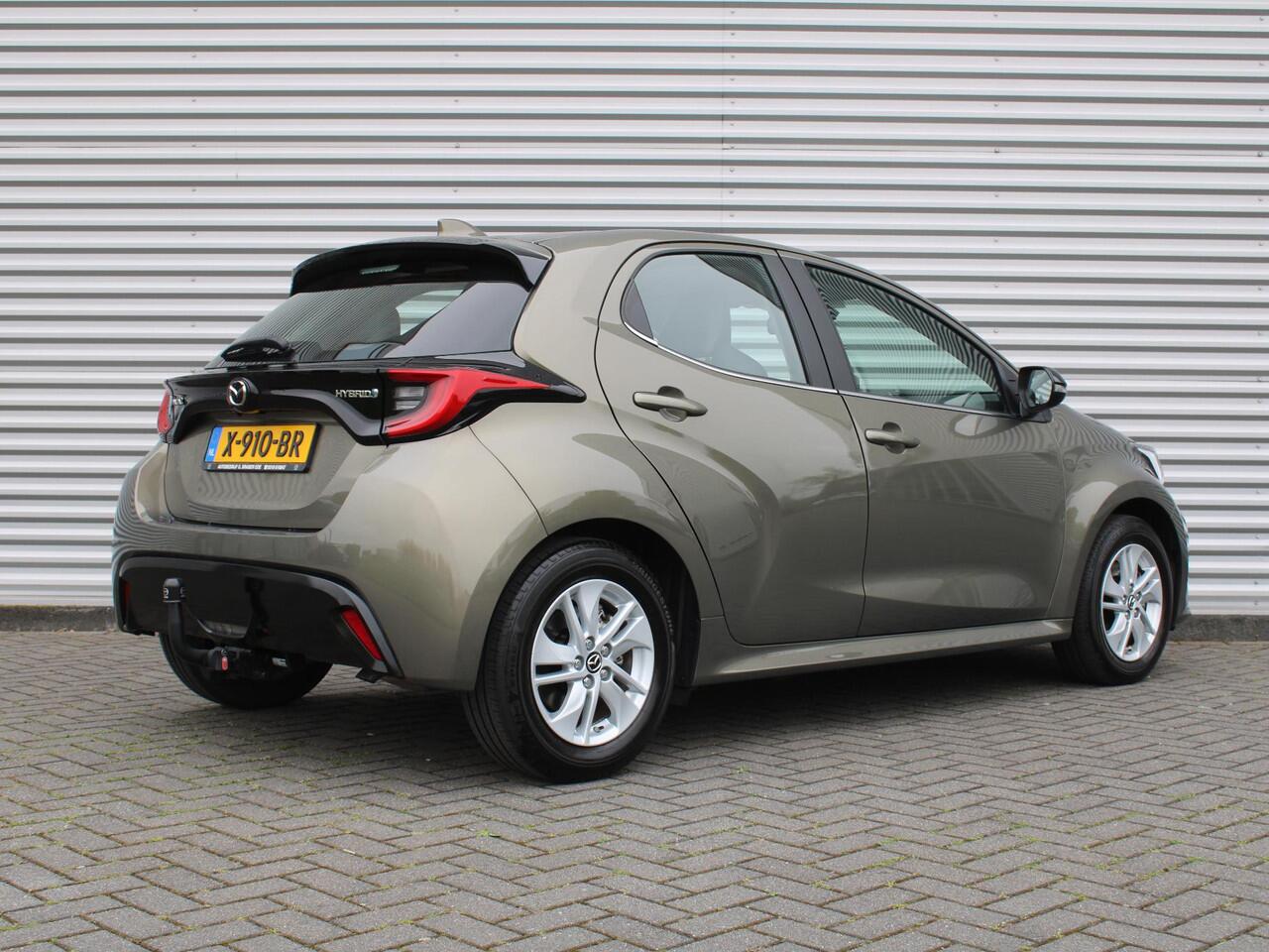Mazda 2 Hybrid 1.5 Agile | Comfort pakket | Trekhaak | CarPlay | Camera | Stuur-/stoelverwarming | Cruise adapt. | 15" LM |