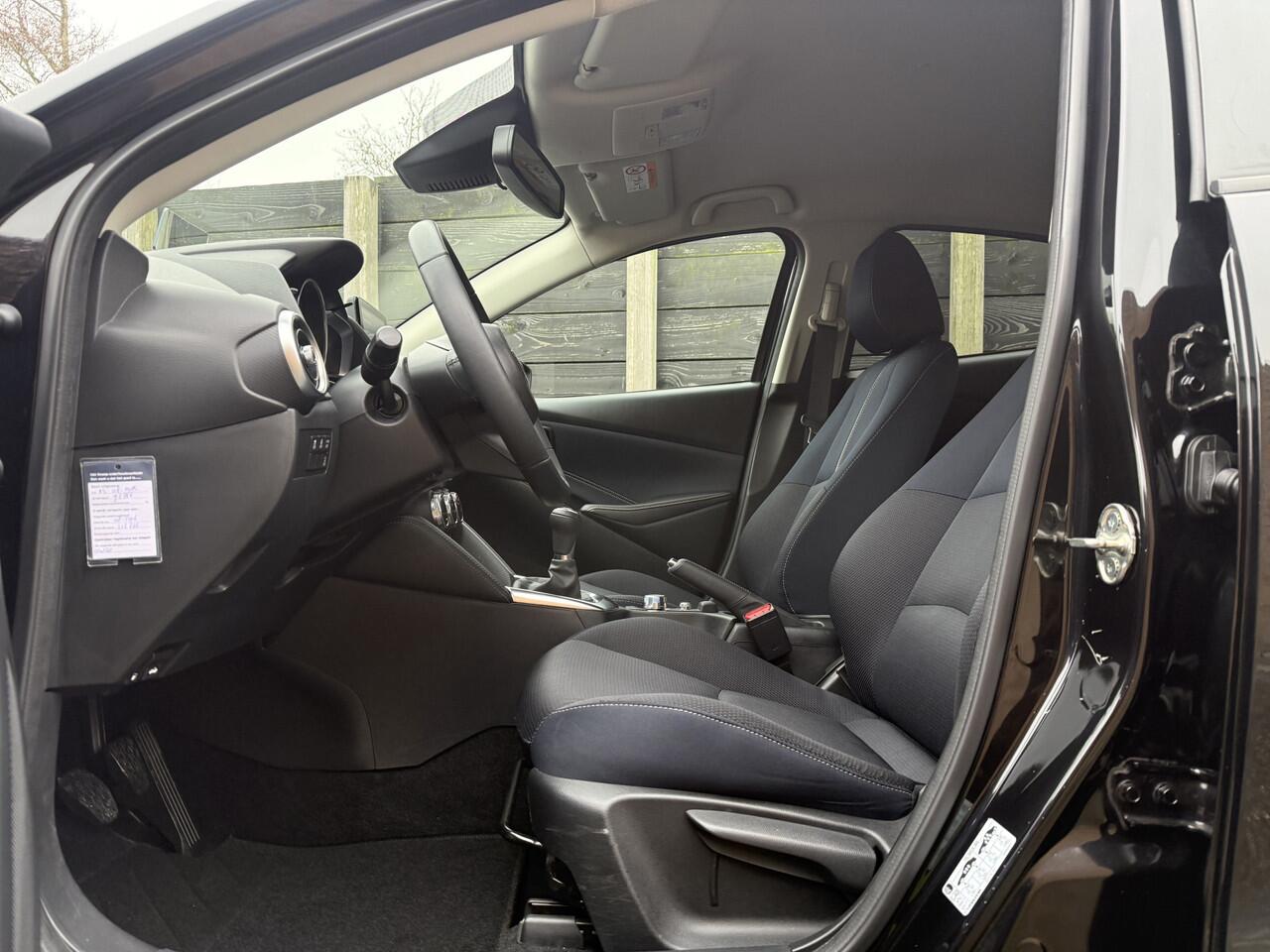 Mazda 2 1,5 Skyactive-G Luxury RIJK AAN OPTIE!