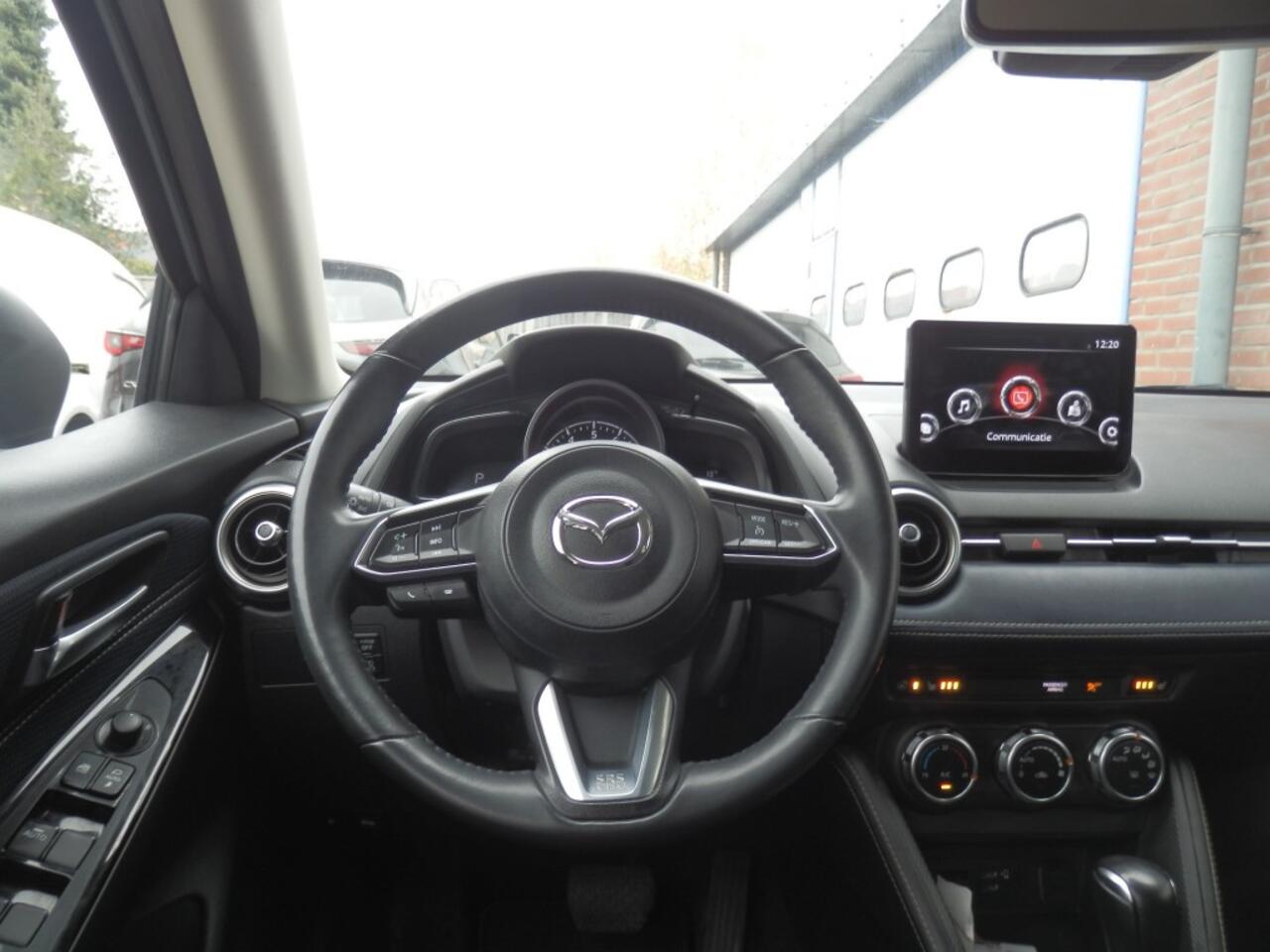 Mazda 2 1.5 SKYACT-G LUXURY / automaat / 16 inch alu / Head-up display