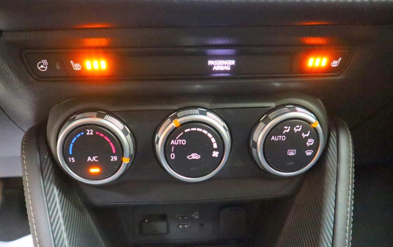 Mazda 2 1.5 Skyact-G Luxury | digi o.h | cruise | verw.stoelen | jaarbrt