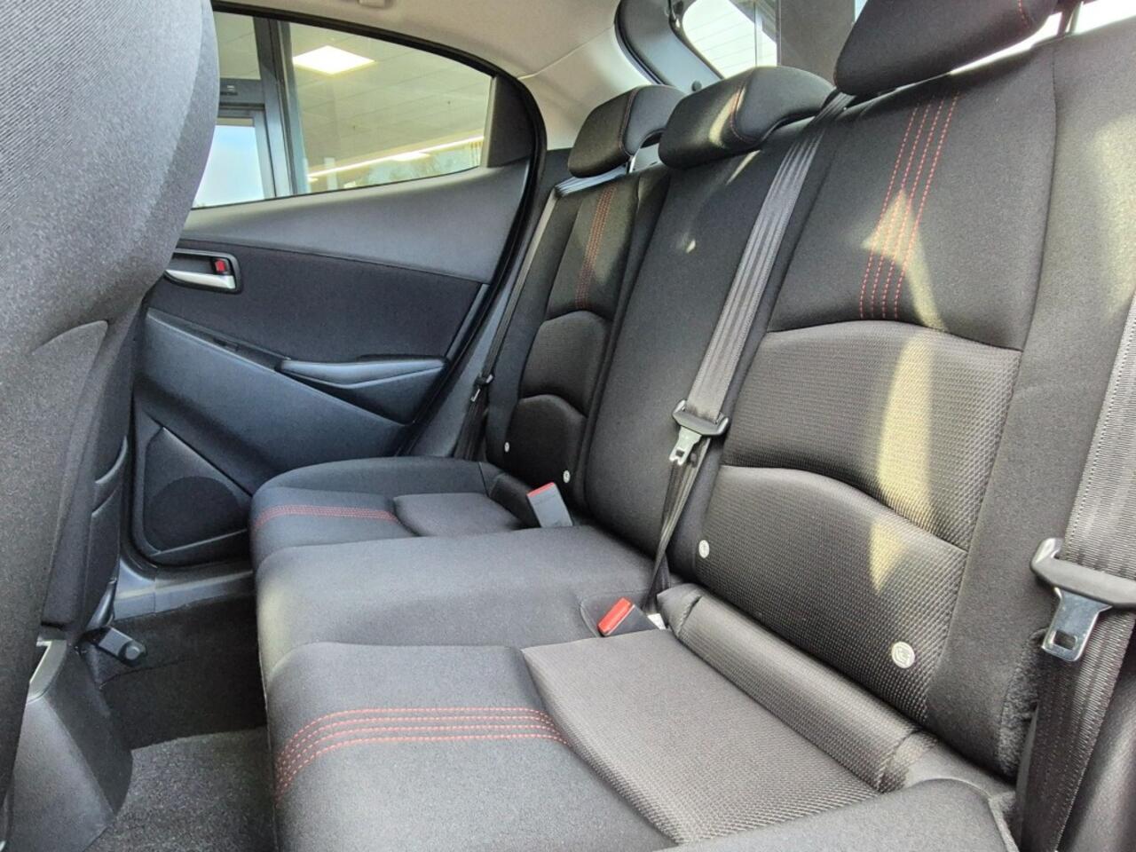 Mazda 2 E-SKYACTIV-G 90 HOMURA M-HYBRID / Carplay