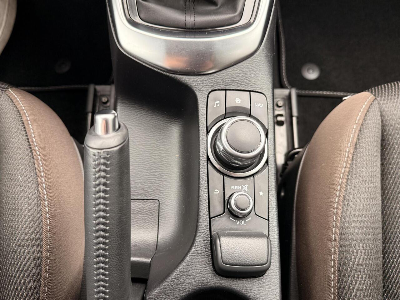 Mazda 2 1.5 Skyactiv-G Style Selected | ACHTERUITRIJ CAMERA | PARKEERSENSOREN ACHTER | APPLE/ANDROID CARPLAY