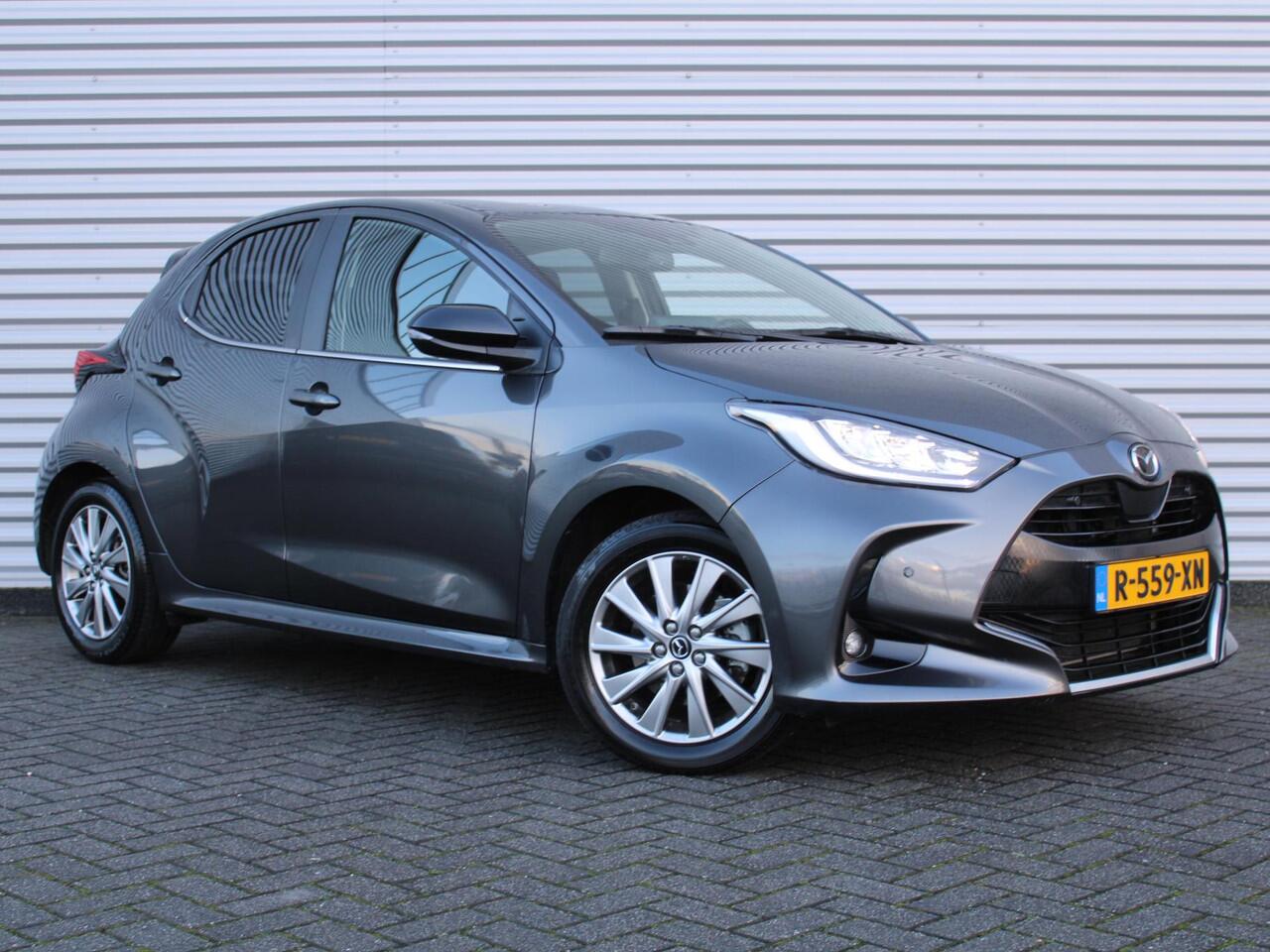 Mazda 2 Hybrid 1.5 Select | 16" LM | Stoel- & stuurverwarming | HUD | Camera | Dodehoek sensor | Clima | Apple Carplay/Android Auto |