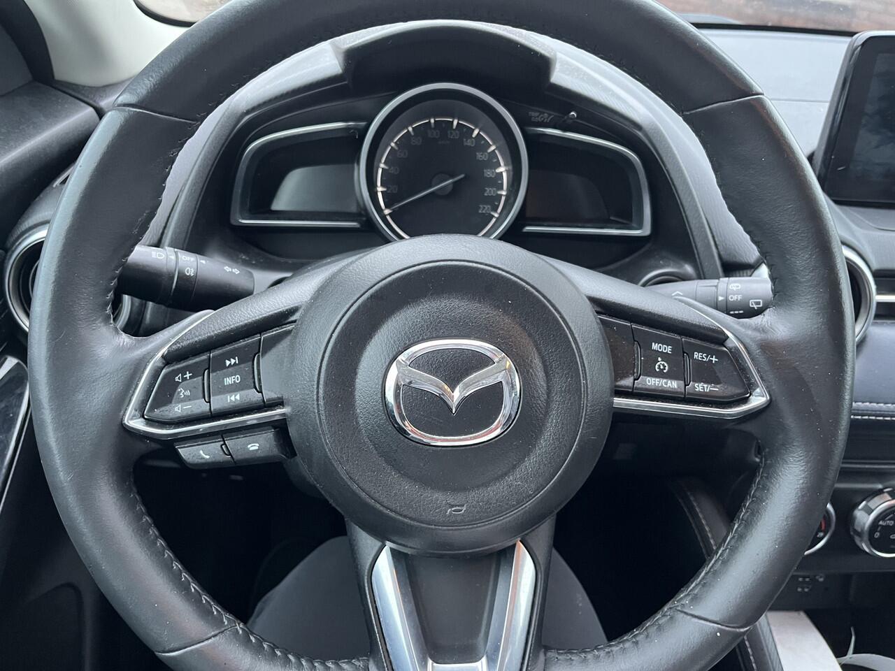 Mazda 2 1.5 Skyactiv-G Luxury CARPLAY CLIMA STOELVERWARMING