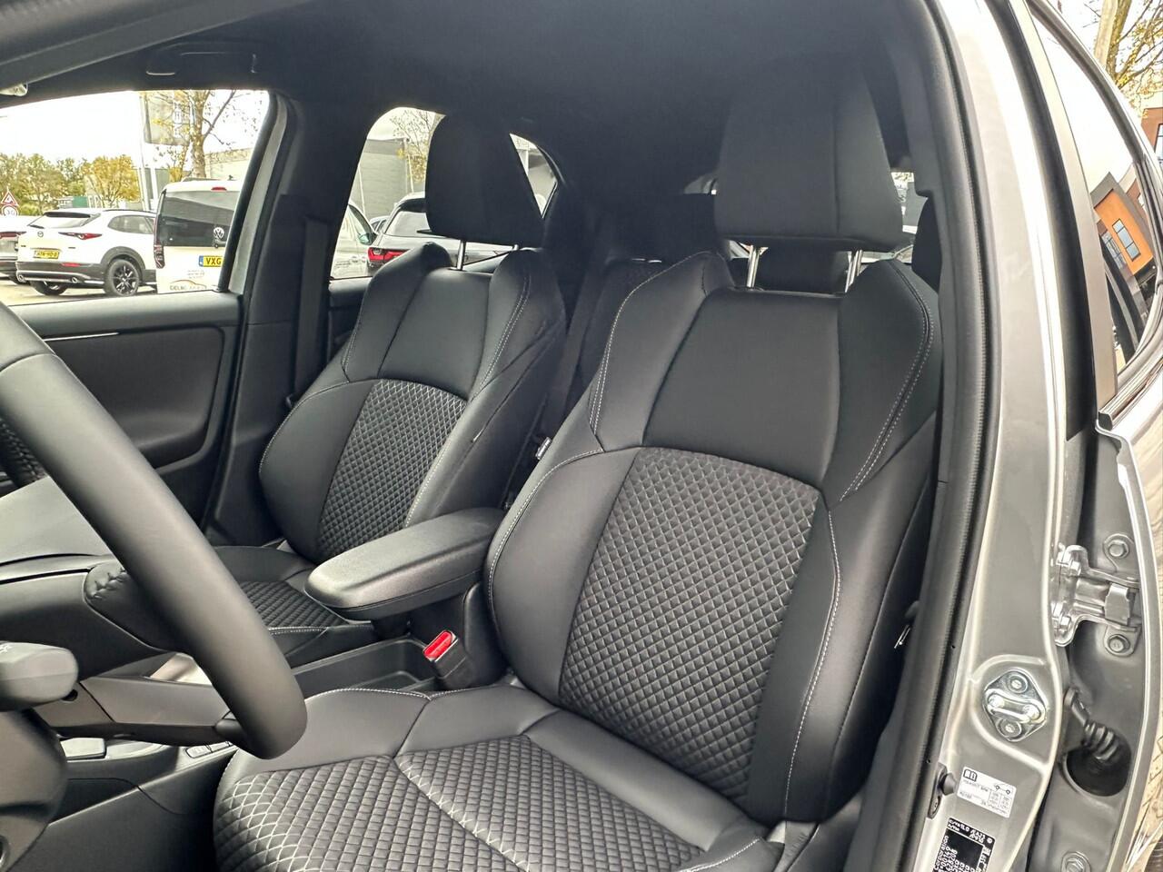 Mazda 2 Hybrid 1.5 Homura AUTOMAAT 116 PK APPLE CARPLAY& ANDROID | CLIMA | ACHTERUITRIJCAMERA * ¤ 3000,- EXTRA INRUIL DEAL* WINTERPAKKET | 17 INCH LMV