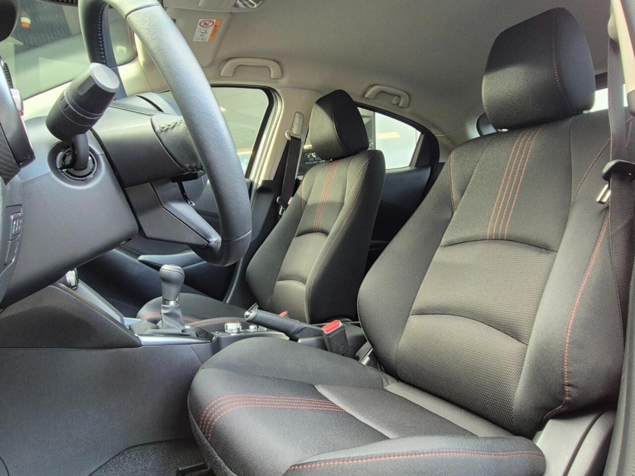 Mazda 2 E-SKYACTIV-G 90 HOMURA M-HYBRID / Carplay