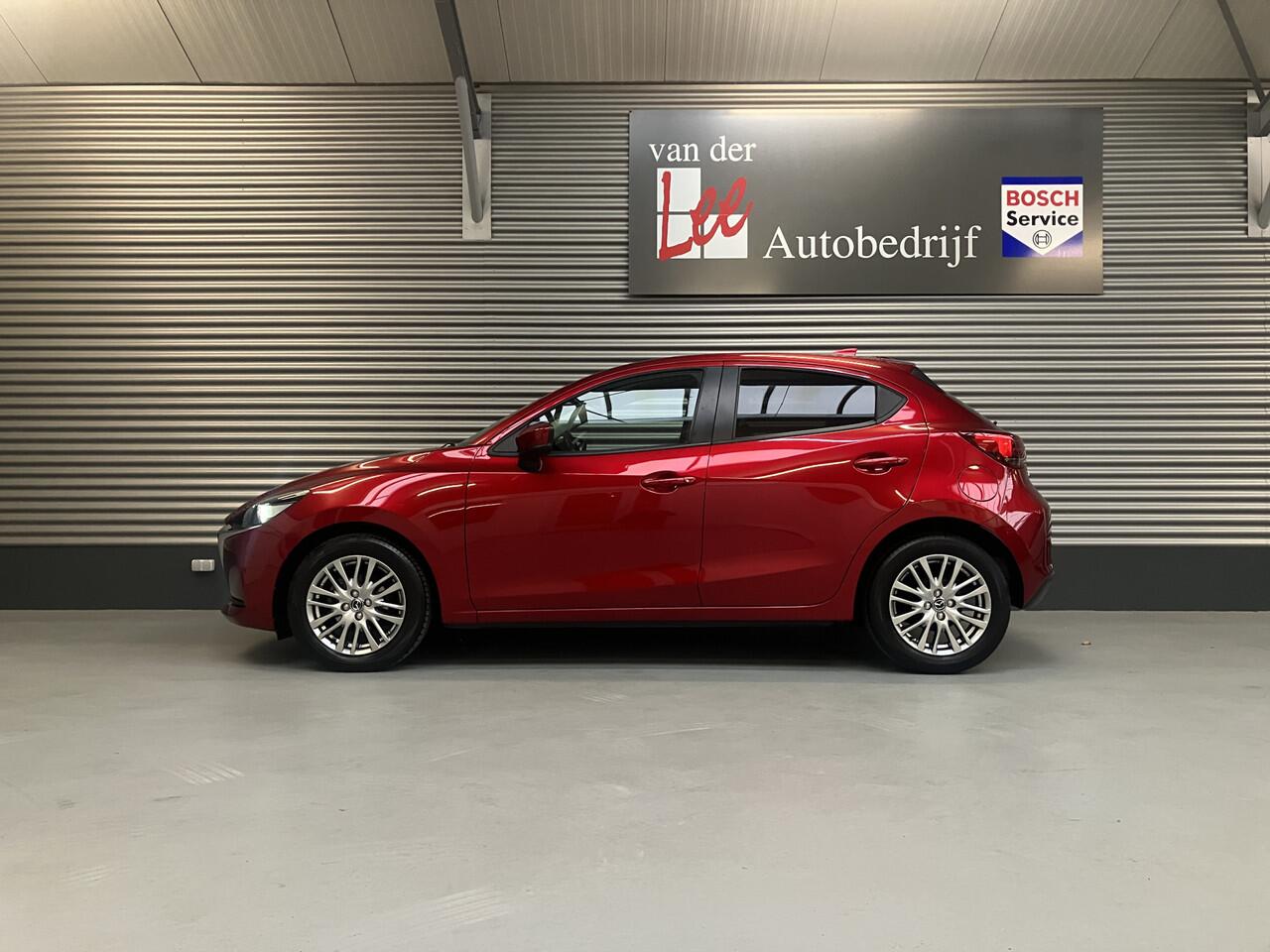 Mazda 2 1.5 MHEV LUXERY/PDC/CAM/DODE HOEK/NAVI/XENON/CARPLAY/ENZ