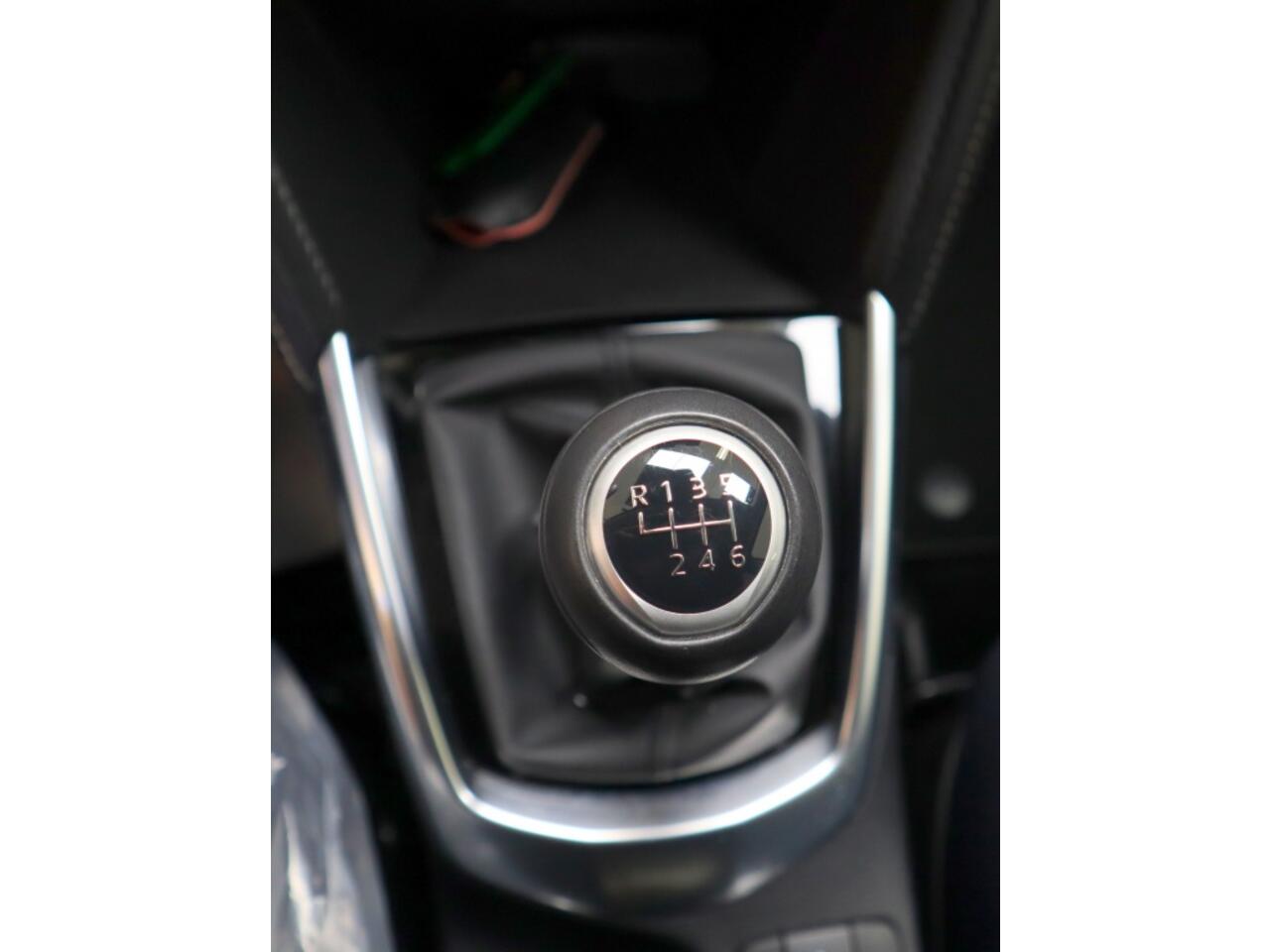 Mazda 2 1.5 Skyact-G Luxury | digi o.h | cruise | verw.stoelen | jaarbrt