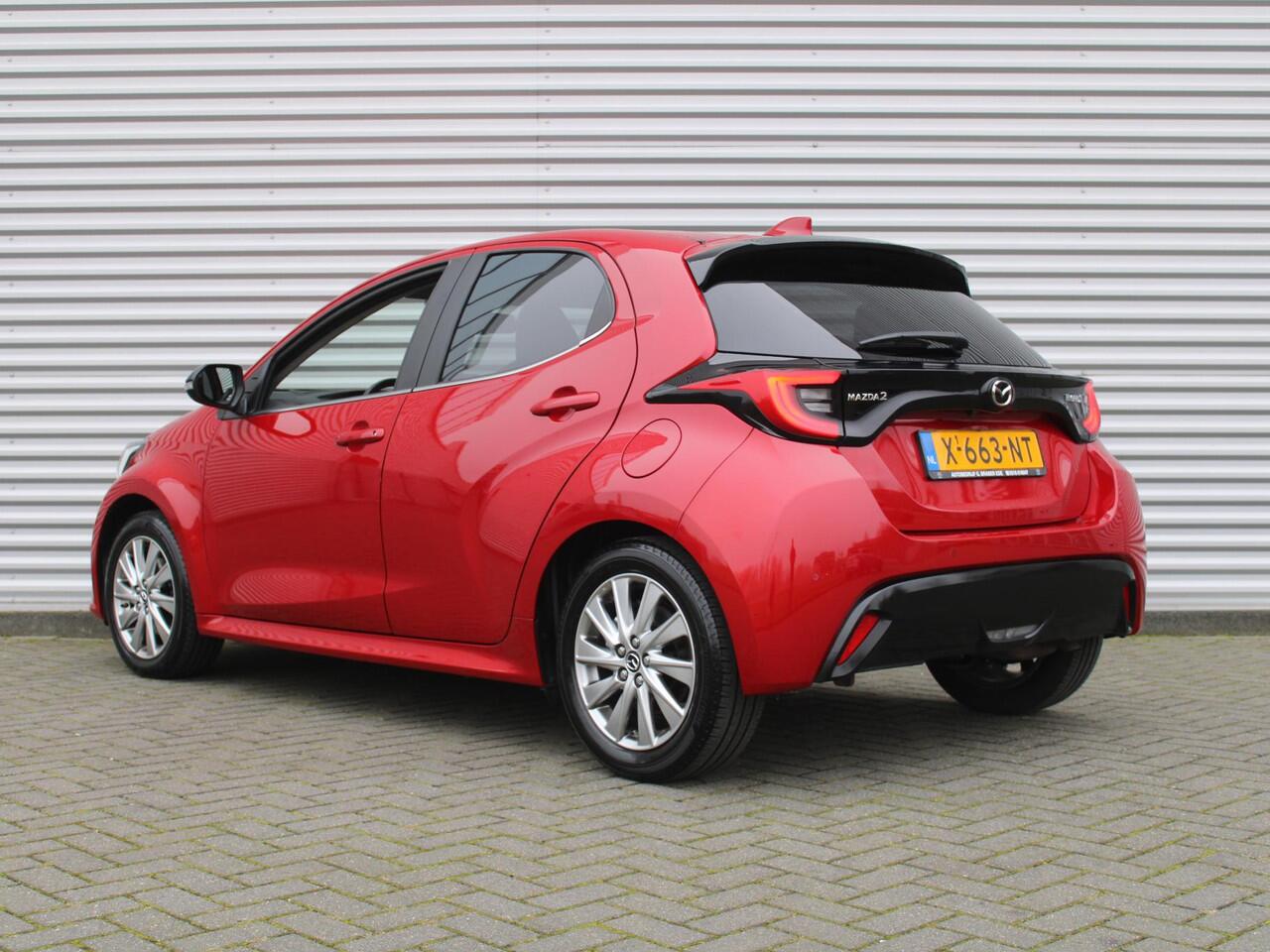 Mazda 2 Hybrid 1.5 Select | 16" LM | Stoel- & stuurverwarming | HUD | Camera | Dodehoek sensor |