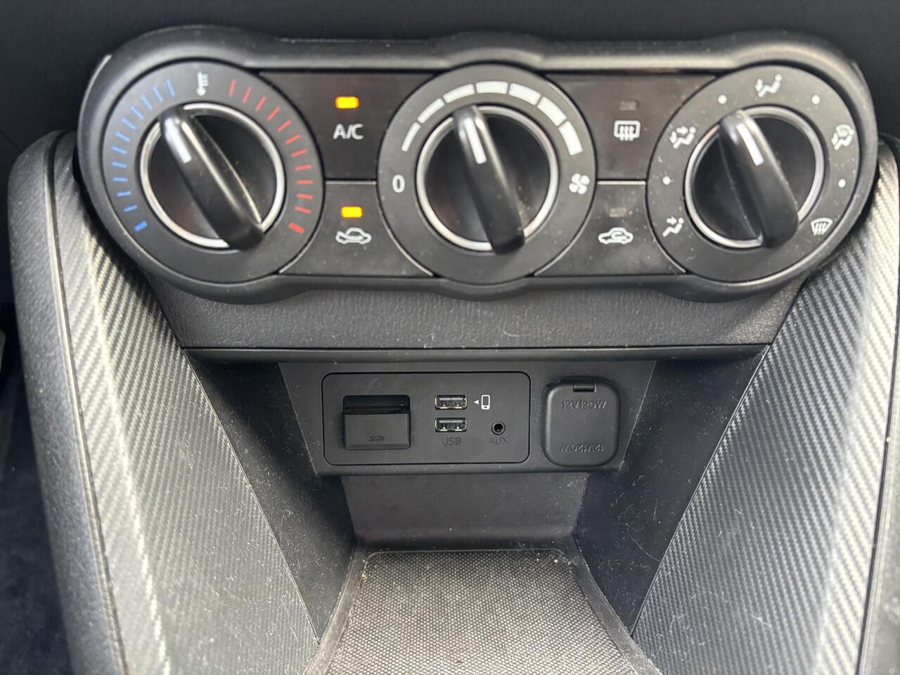 Mazda 2 1.5 Skyactiv-G Sportive 1e Eig., Dealer Ondh., Airco, Cruise Controle, Navigatie, Apple Carplay/ Android Auto, A.Rij-Camera, Lichtmetaal met All-Seasons banden.