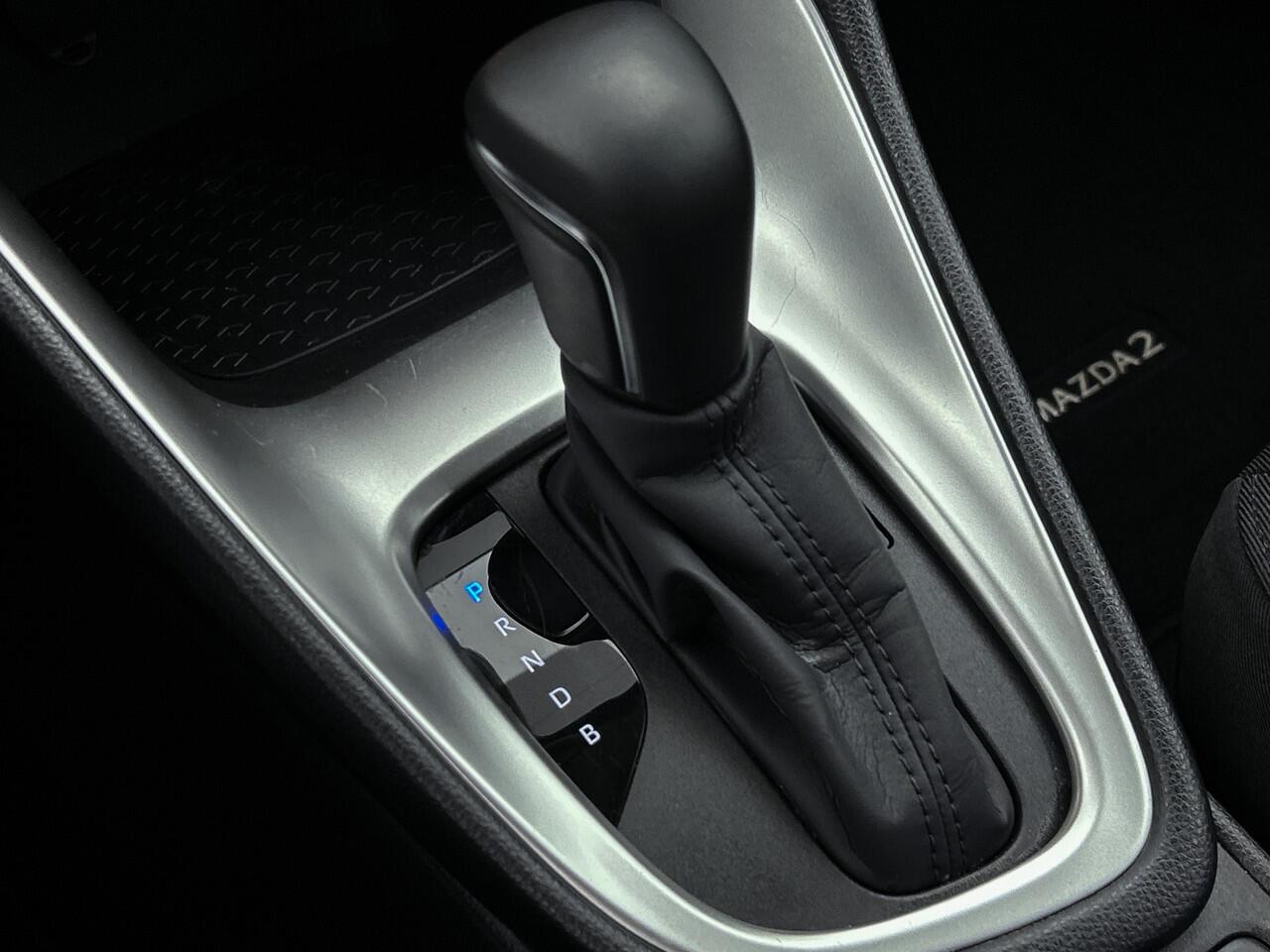 Mazda 2 Hybrid 1.5 Centre-line | Achteruitrijcamera | Lichtmetalen velgen | Apple Carplay/Android Auto | Climate control |