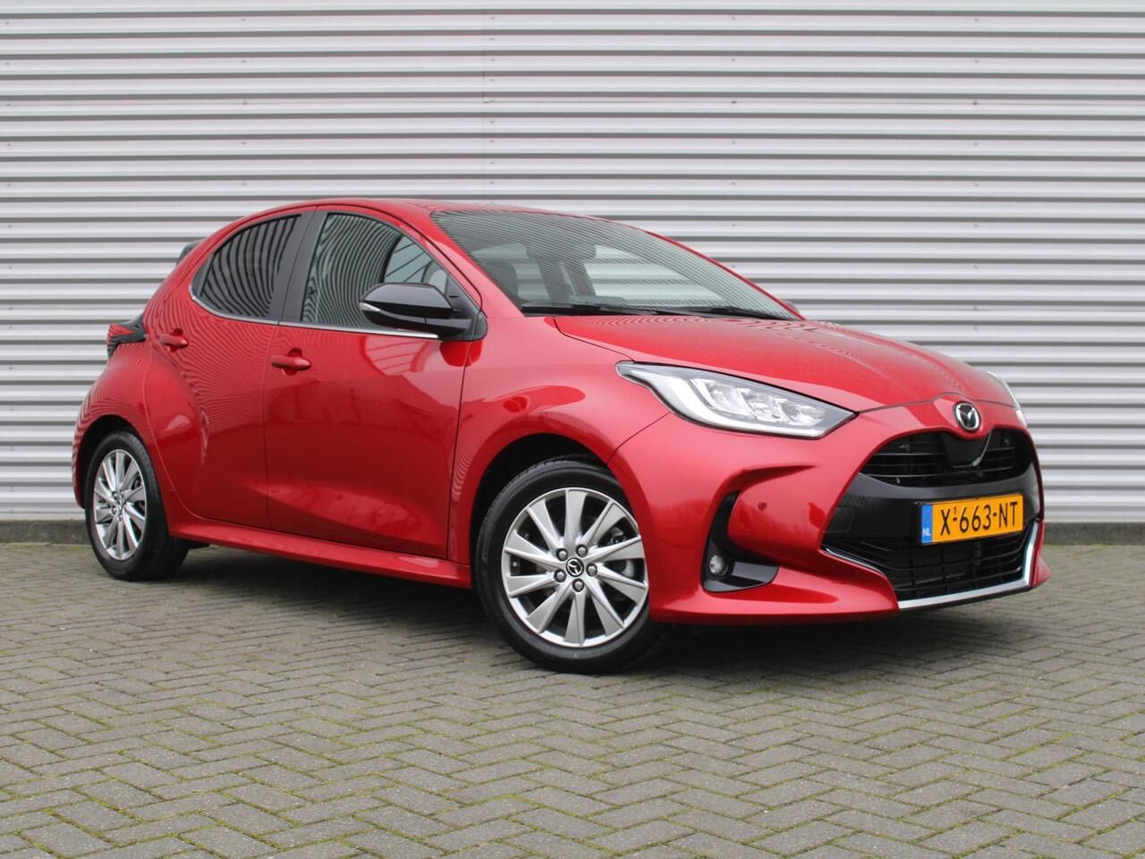 Mazda 2 Hybrid 1.5 Select | 16" LM | Stoel- & stuurverwarming | HUD | Camera | Dodehoek sensor |