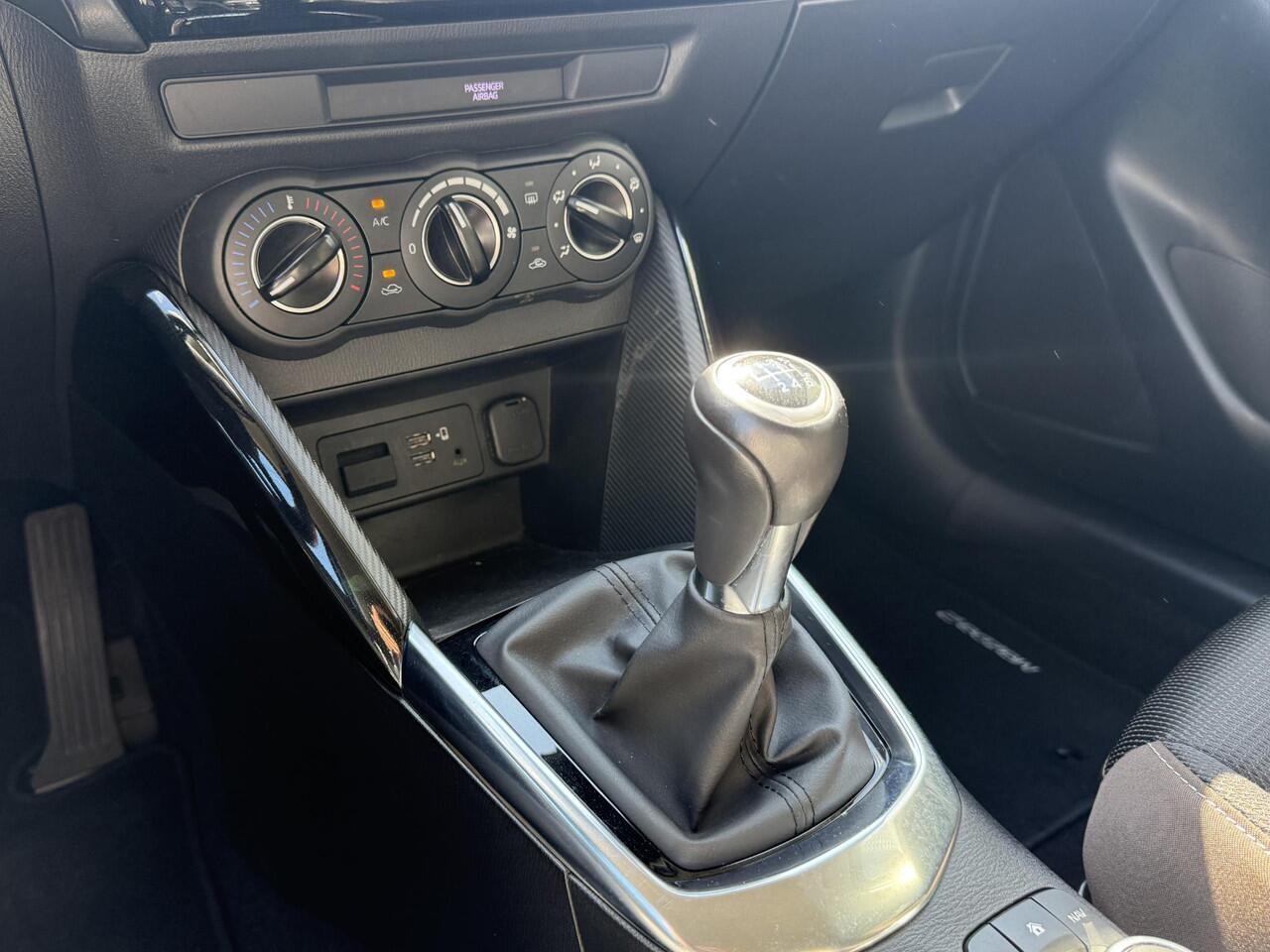 Mazda 2 1.5 Skyactiv-G Style Selected | WEINIG KILOMETERS | DEALERONDERHOUDEN | NAVIGATIE |