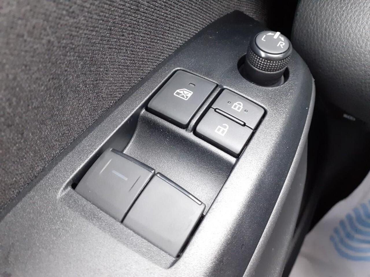 Mazda 2 Hybrid 1.5 Prime-line Mengelers Actieprijs: ¤ 24.490,00*