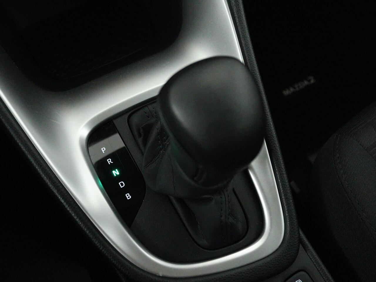 Mazda 2 Hybrid 1.5 Centre-line | door AWNB Verkozen tot NUMMER 1 Top 10 zuinige gezinsauto's!