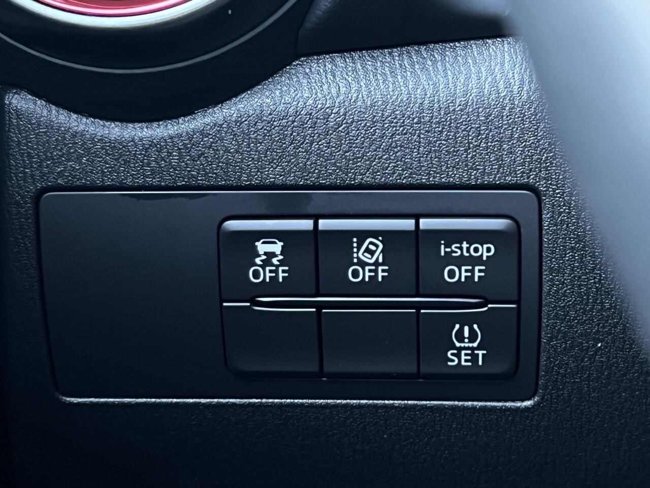 Mazda 2 1.5 SkyActiv-G 90 Homura | LED | Carplay | Camera | Dodehoek