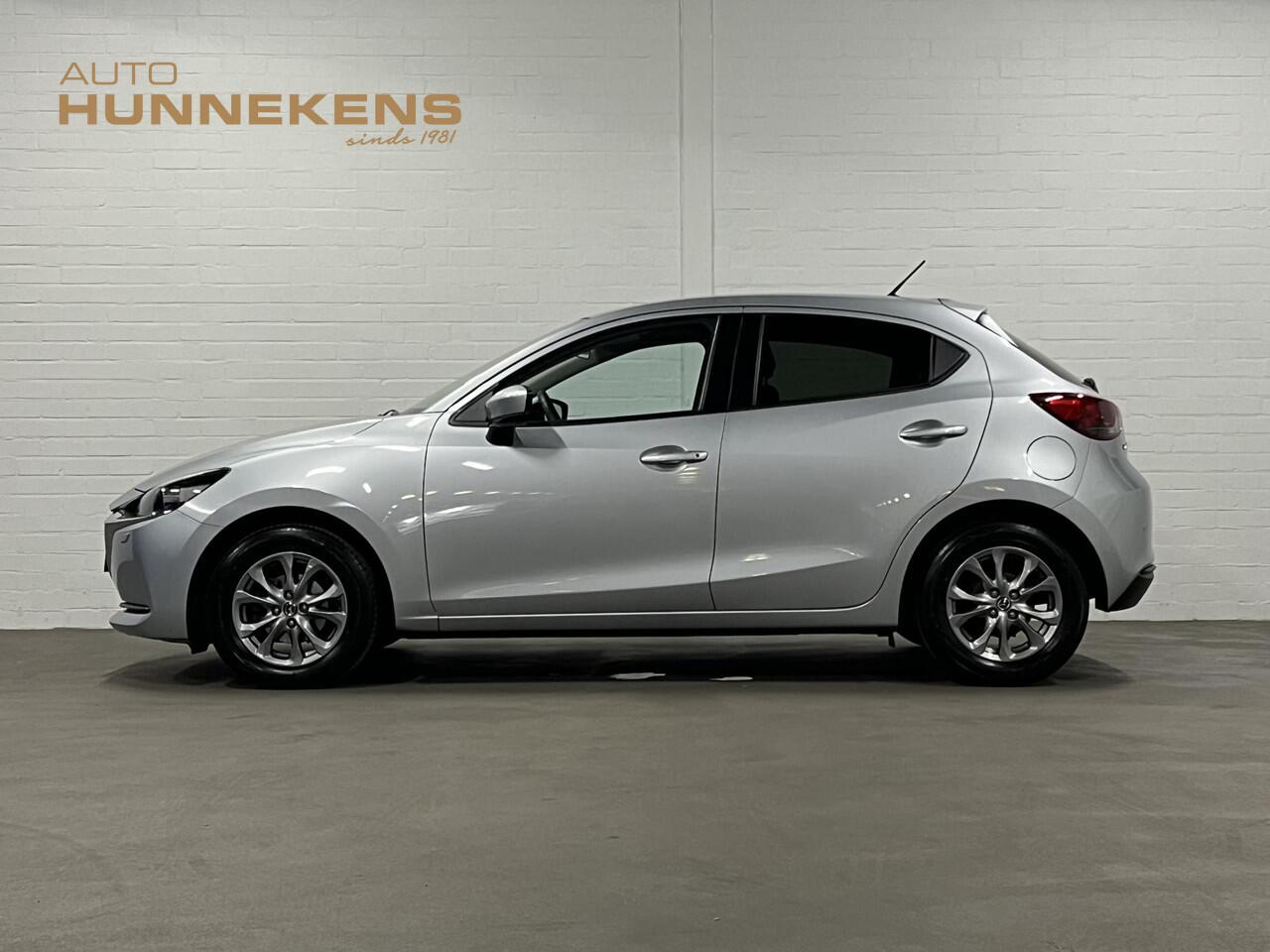 Mazda 2 1.5 SkyActiv-G 90 Automaat | Carplay | Stoelverwarming | Cruise-/Climate control | Navigatie |